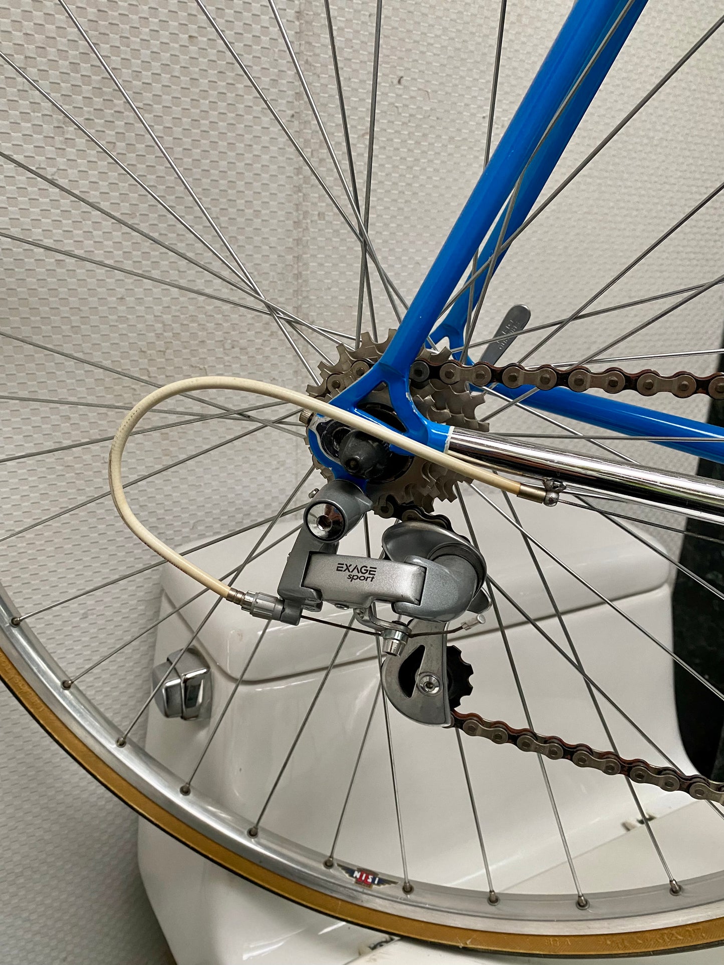 (SIZE 56cm) 1980's PINARELLO ROAD BIKE - EXCELLENT CONDITION