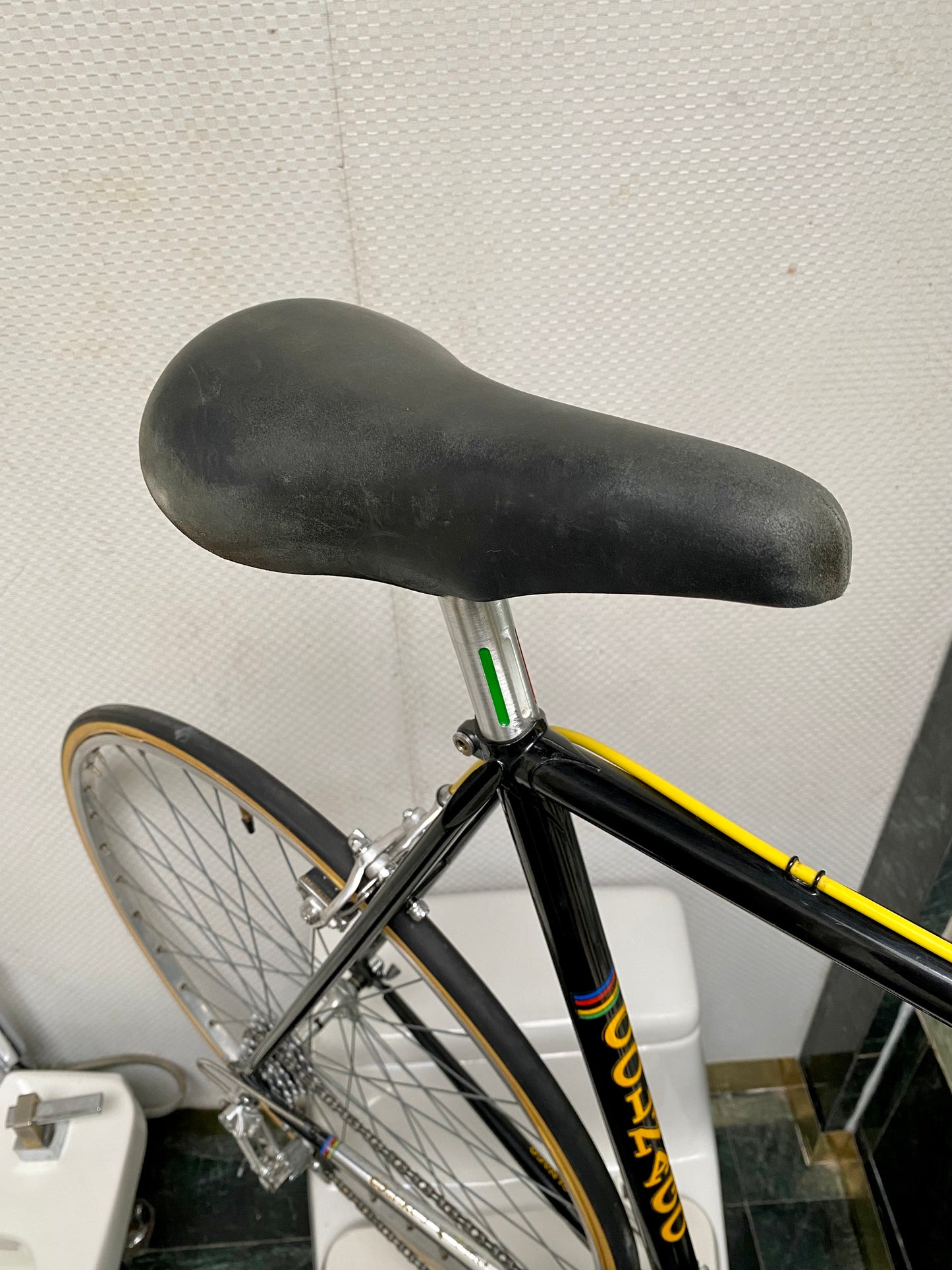 (SIZE 59cm) 1970's COLNAGO ROAD BIKE - CAMPAGNOLO - SENSATIONAL