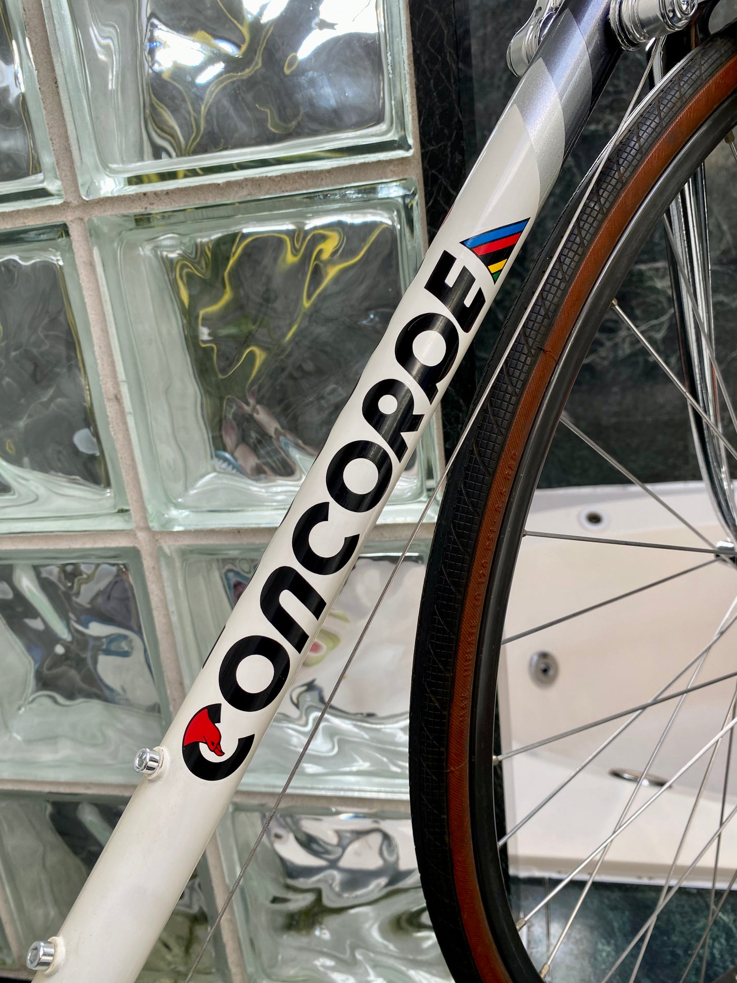 (SIZE 58cm) 1980's CONCORDE AQUILA ROAD BIKE - EDCO COMPETITION GROUPSET