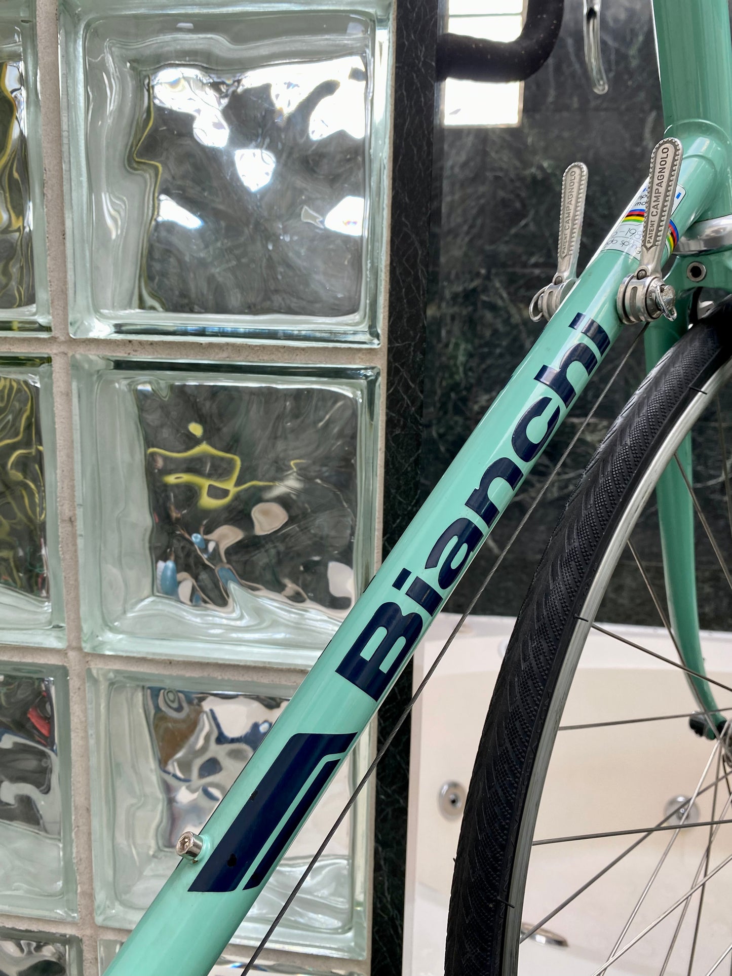 (SIZE 62cm) 1980's BIANCHI TROFEO ROAD BIKE - CAMPAGNOLO - CELESTE - BEAUTIFUL!