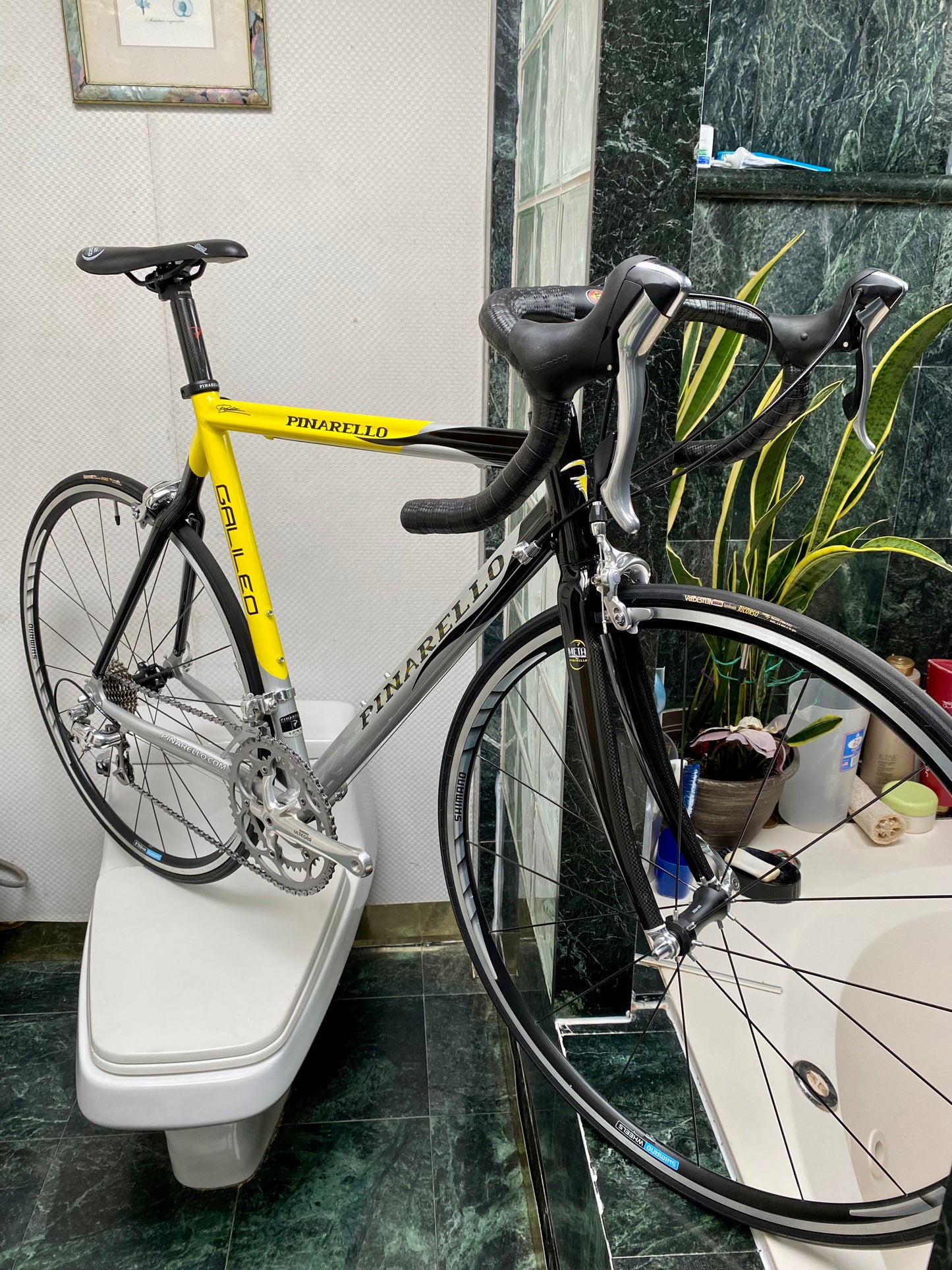 (SIZE 55cm) CLASSIC PINARELLO GALILEO ROAD BIKE - SHIMANO ULTEGRA - LIKE NEW