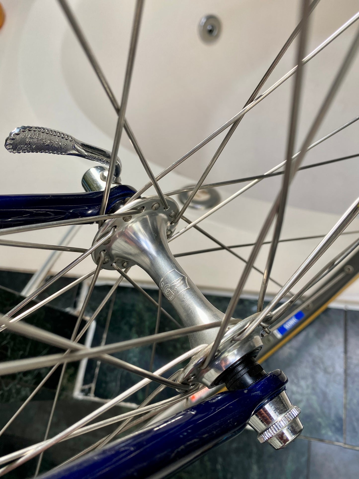 (SIZE 57cm) 1990's TREK 2200 CARBON ROAD BIKE - CAMPAGNOLO