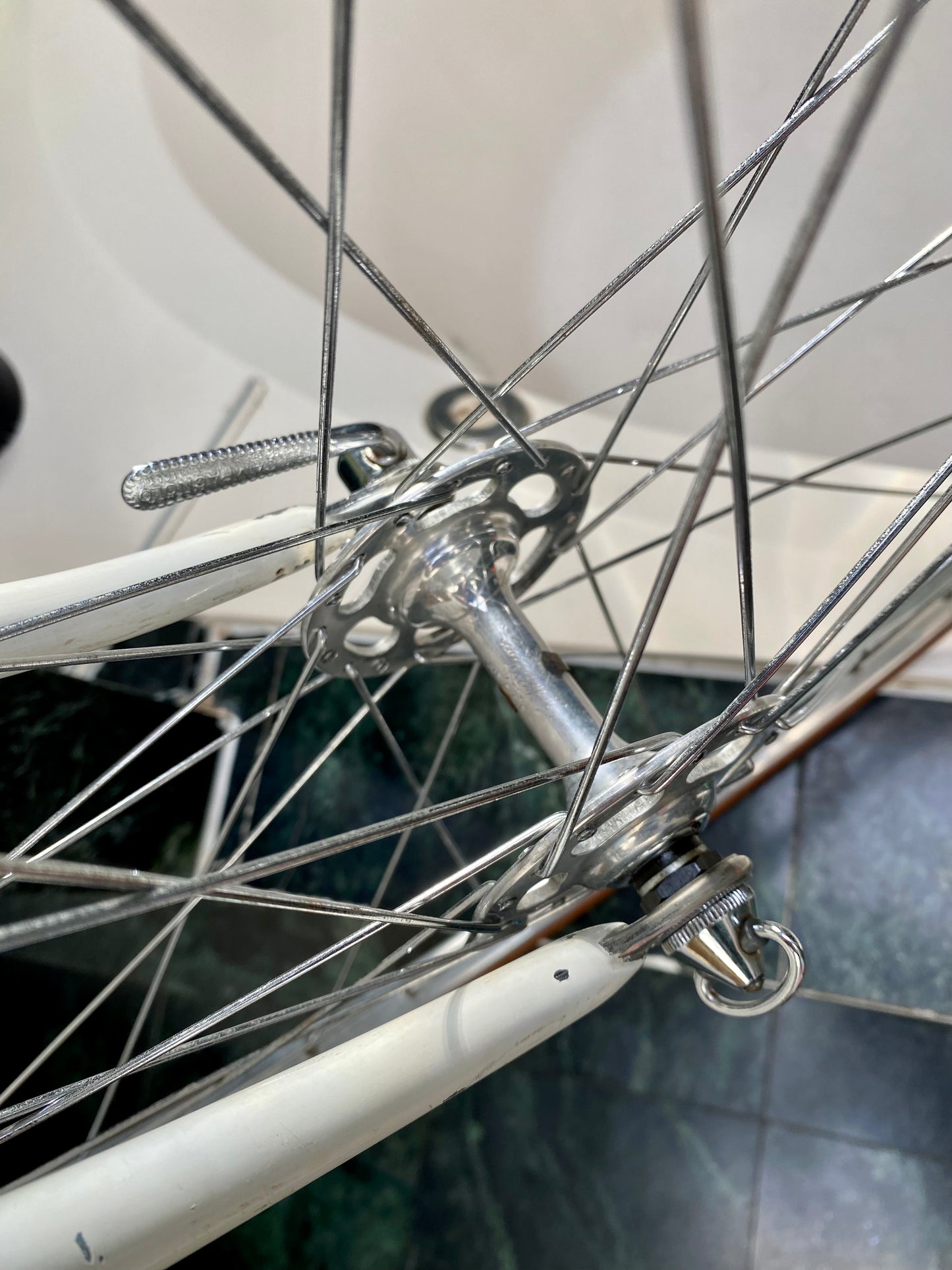 (SIZE 54cm) 1970's WINDSOR PROFESSIONAL ROAD BIKE - CAMPAGNOLO NUOVO RECORD