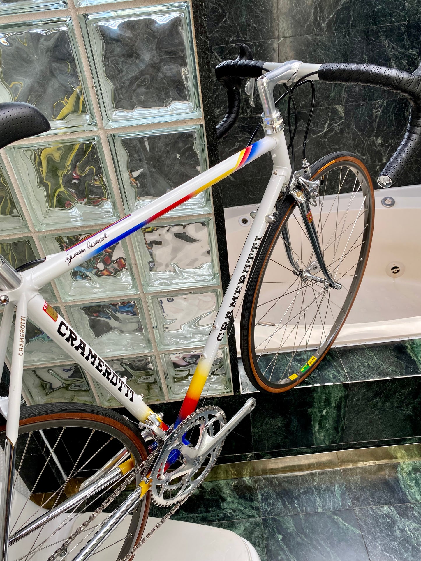 (SIZE 54cm) EARLY-1990's CUSTOM CRAMEROTTI ROAD BIKE - CAMPAGNOLO CHORUS - SPOTLESS