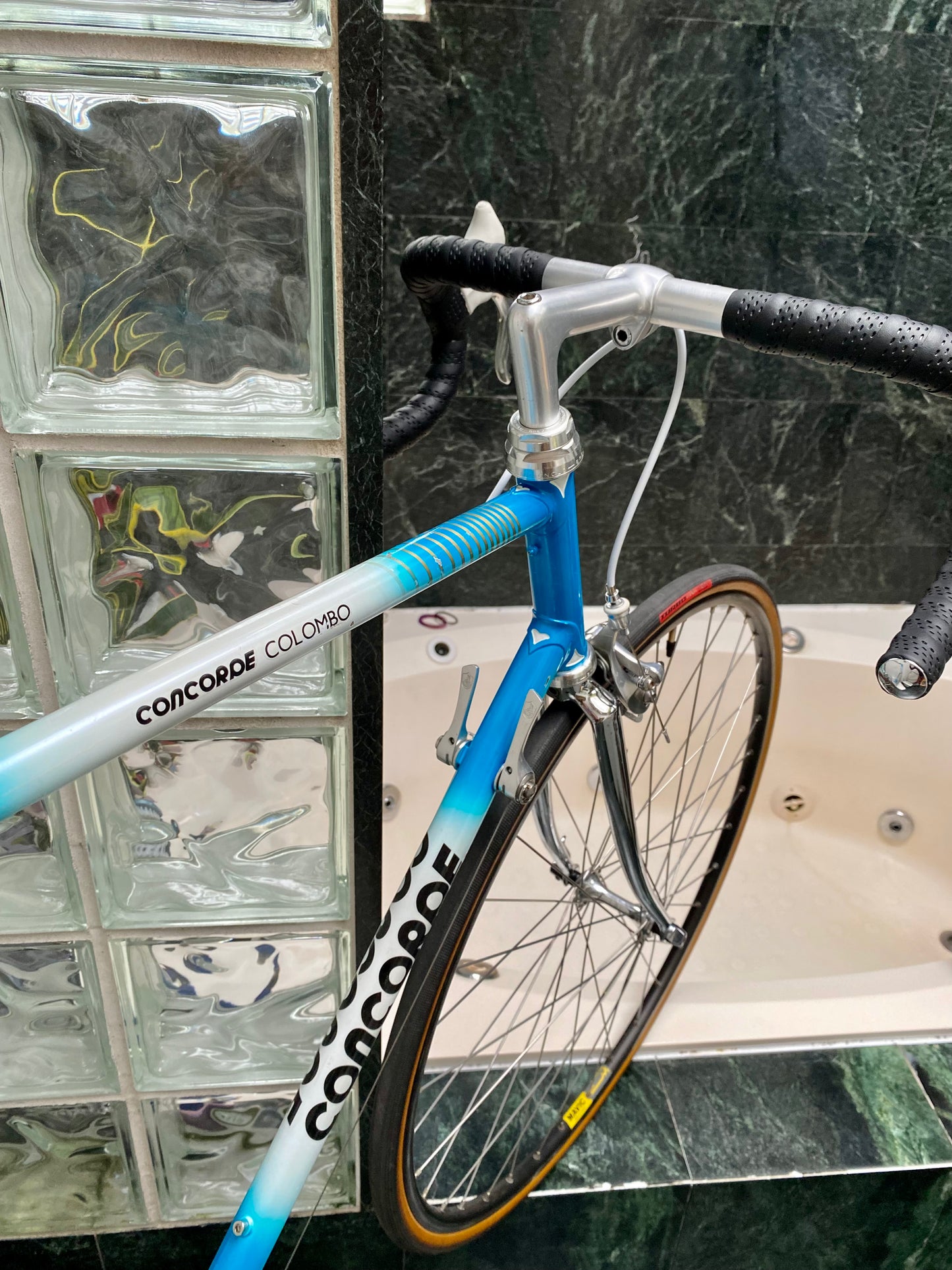 (SIZE 57cm) 1980's CONCORDE COLOMBO ROAD BIKE - CAMPAGNOLO ATHENA