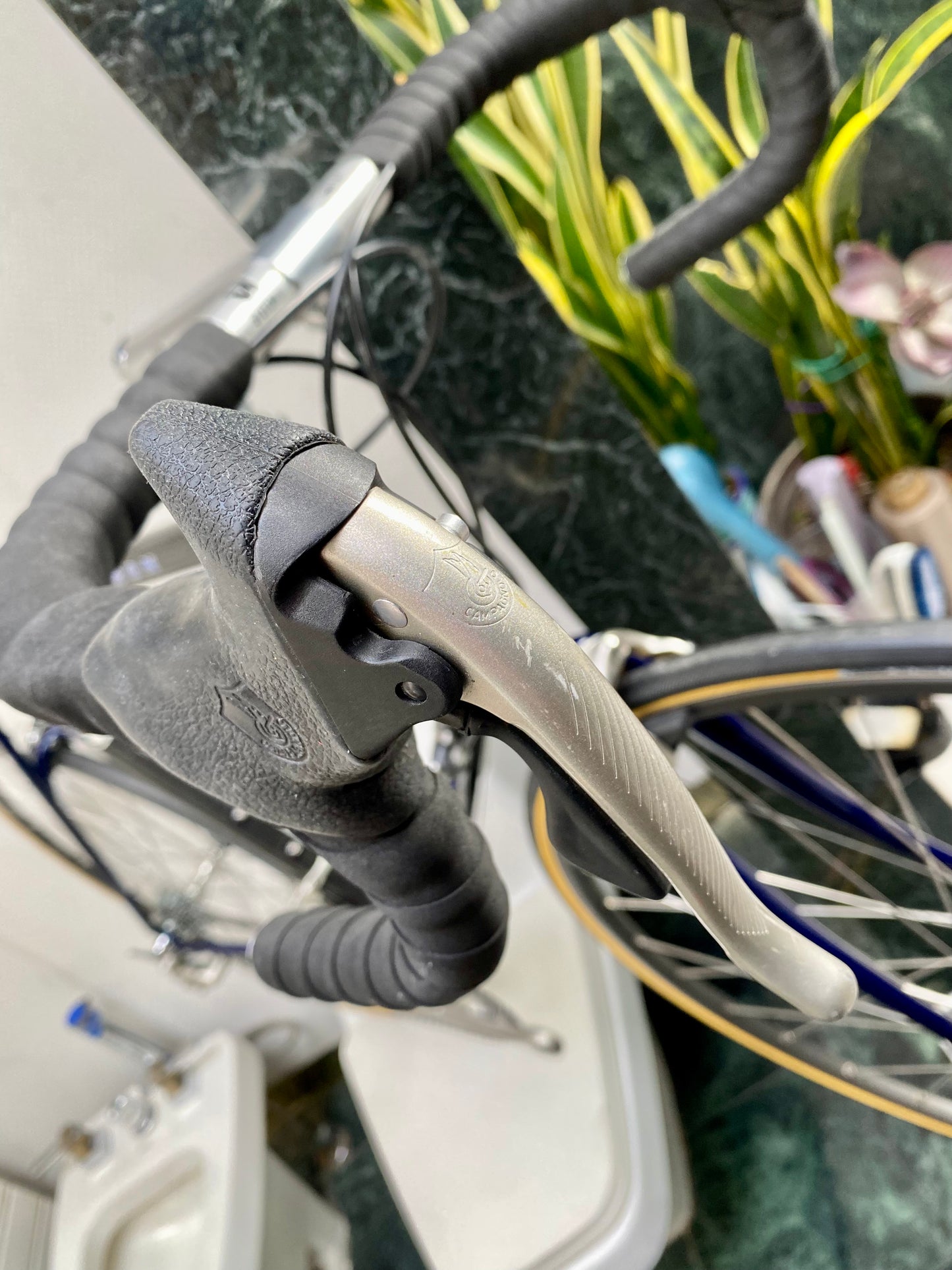 (SIZE 57cm) 1990's TREK 2200 CARBON ROAD BIKE - CAMPAGNOLO