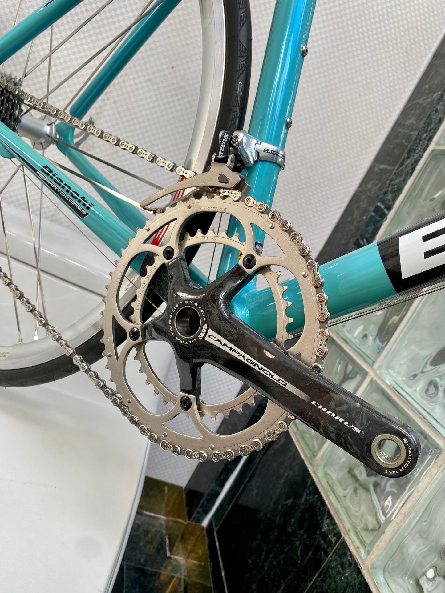 (SIZE 54cm) CLASSIC BIANCHI 928 T-CUBE ROAD BIKE - CELESTE - CAMPAGNOLO CHORUS