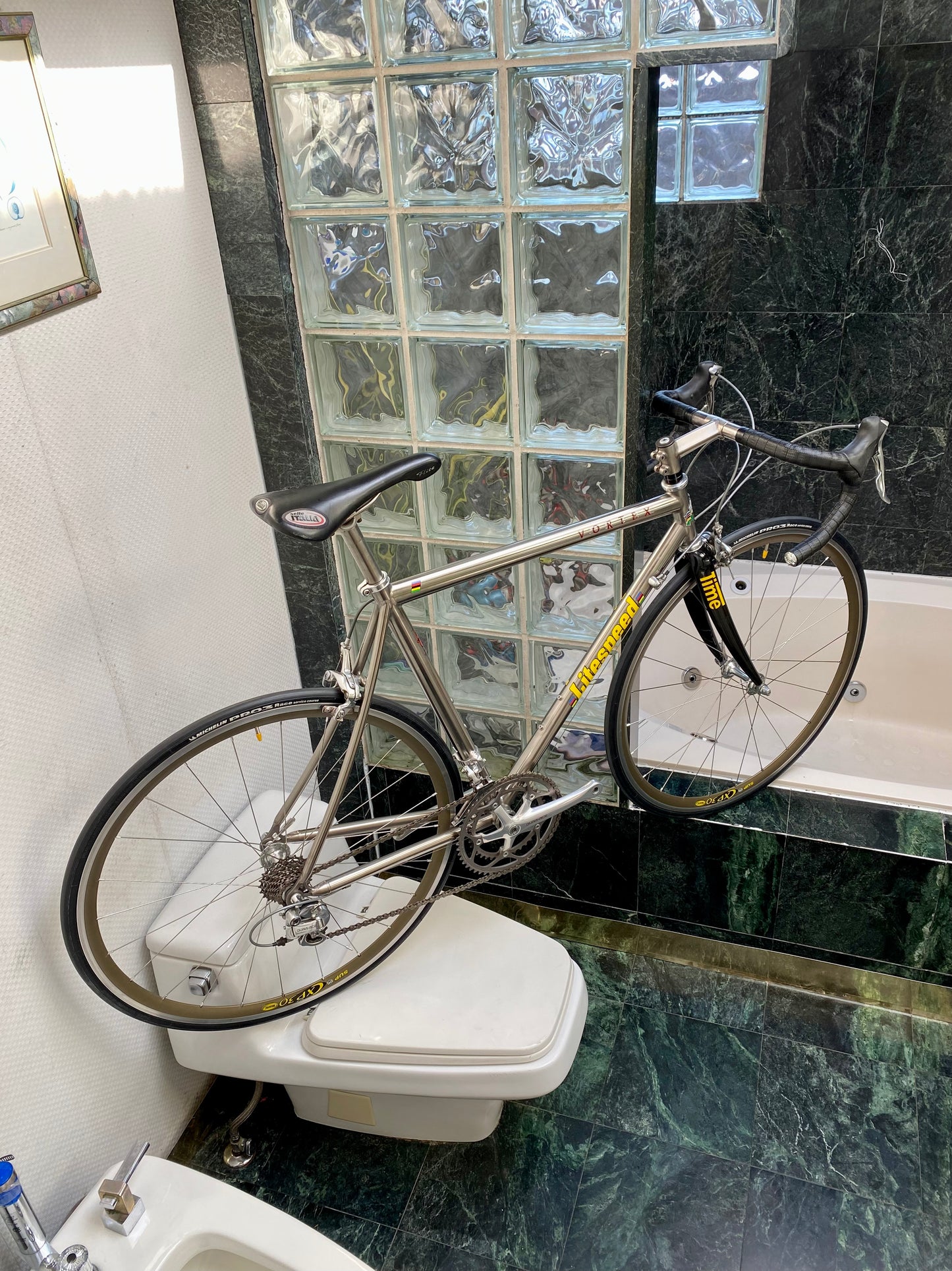 (SIZE 55cm) LATE-1990's LITESPEED VORTEX TITANIUM ROAD BIKE - SHIMANO DURA ACE - LIKE NEW