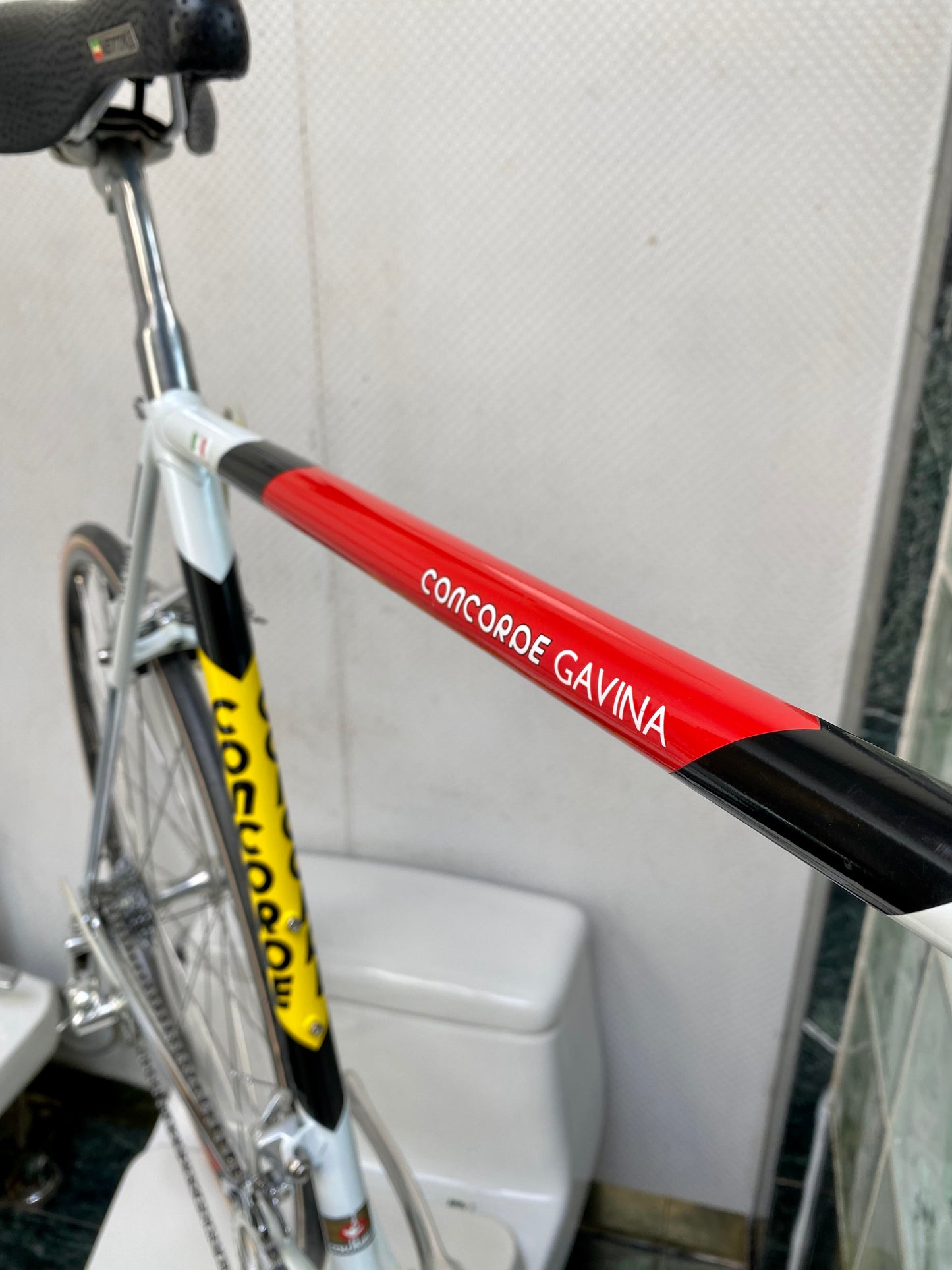 (SIZE 56cm) 1980's CONCORDE GAVINA ROAD BIKE - CAMPAGNOLO CHORUS - SPOTLESS