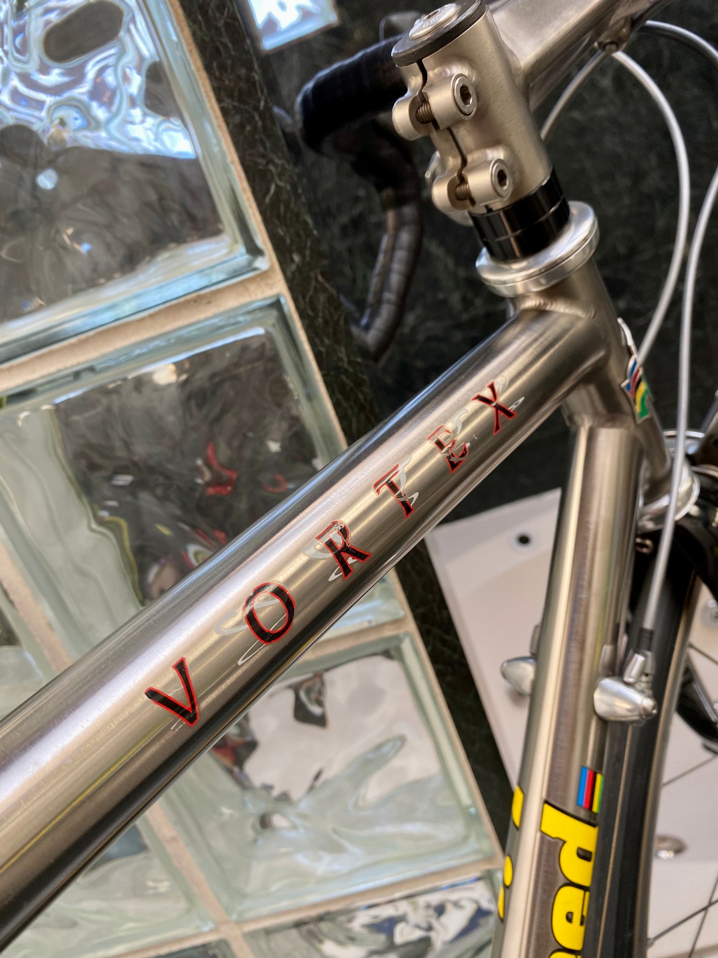 (SIZE 55cm) LATE-1990's LITESPEED VORTEX TITANIUM ROAD BIKE - SHIMANO DURA ACE - LIKE NEW