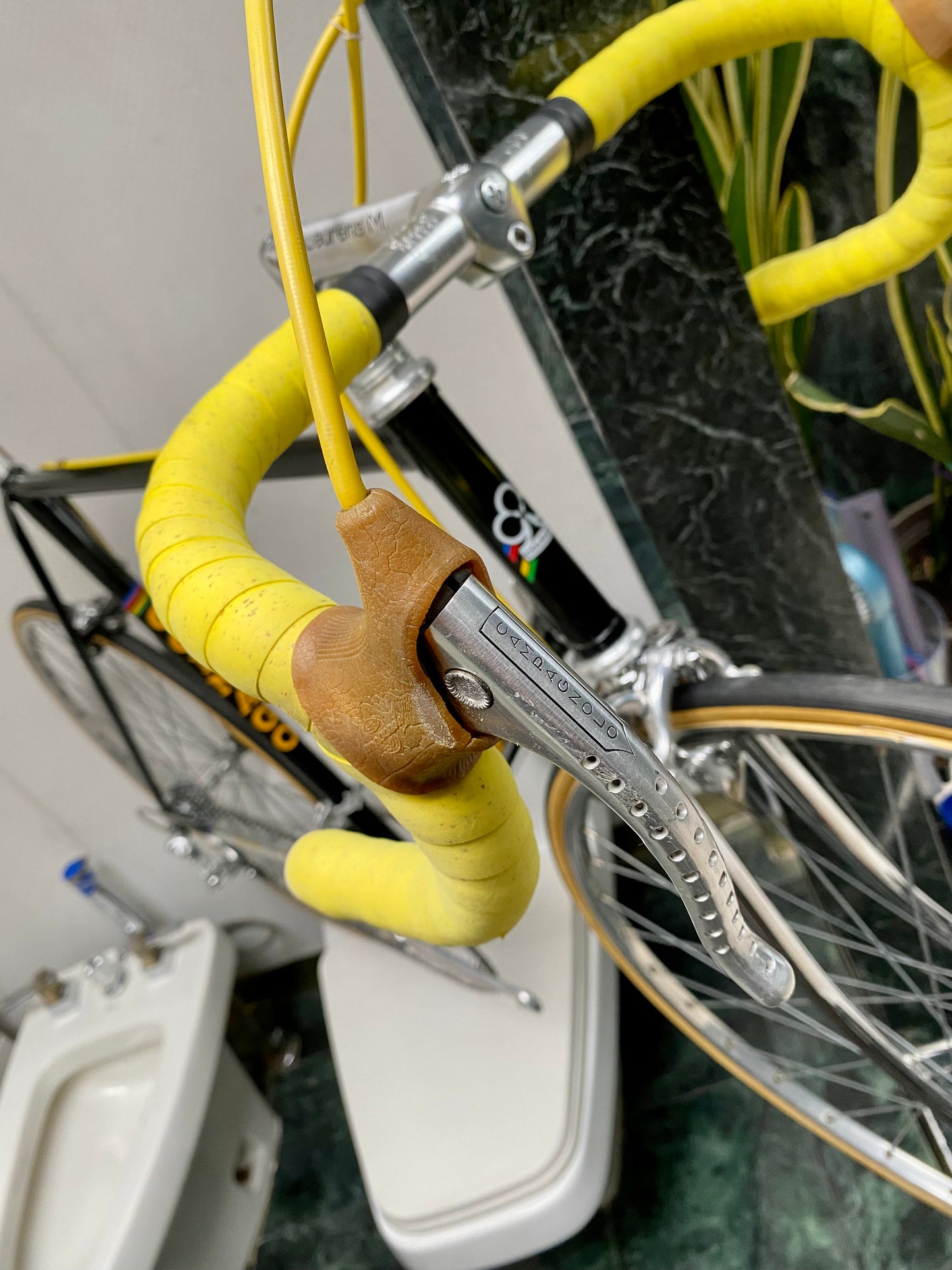 (SIZE 59cm) 1970's COLNAGO ROAD BIKE - CAMPAGNOLO - SENSATIONAL