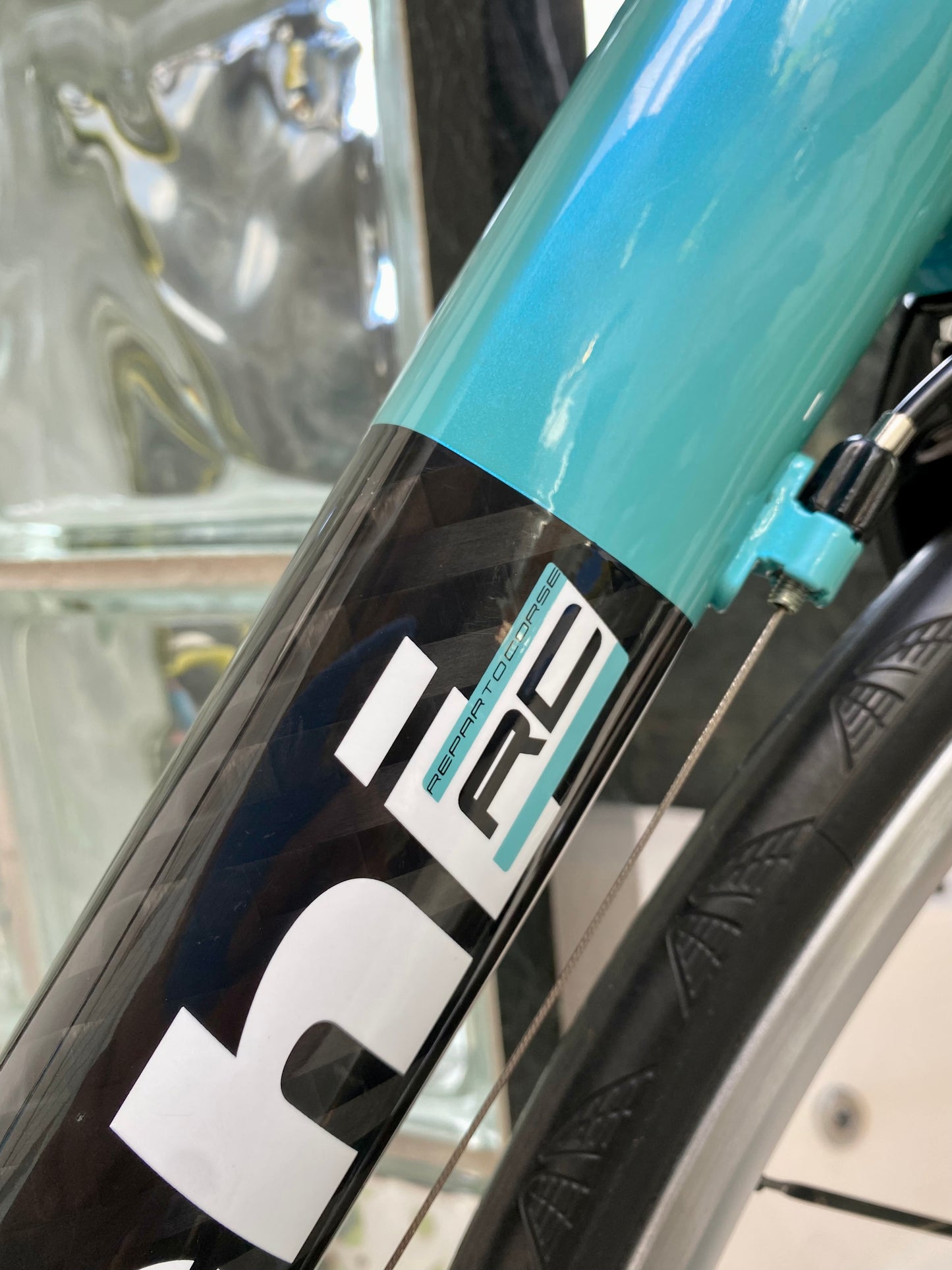 (SIZE 54cm) CLASSIC BIANCHI 928 T-CUBE ROAD BIKE - CELESTE - CAMPAGNOLO CHORUS