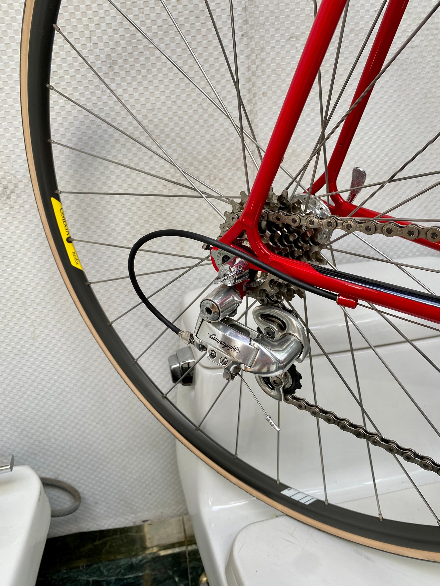 (SIZE 56cm) EARLY-1990's BASSO FIOR DI LOTO ROAD BIKE - NOS / NEW - CAMPAGNOLO C-RECORD DELTA