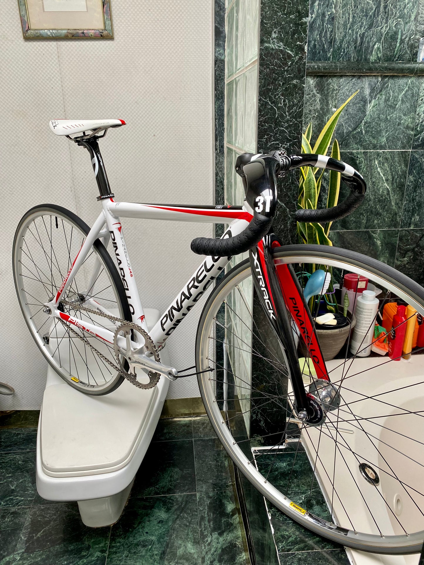 (SIZE (X)XS / "42.5") PINARELLO PISTA TRACK BIKE - FULL CUSTOM BUILD - DURA ACE - NEW