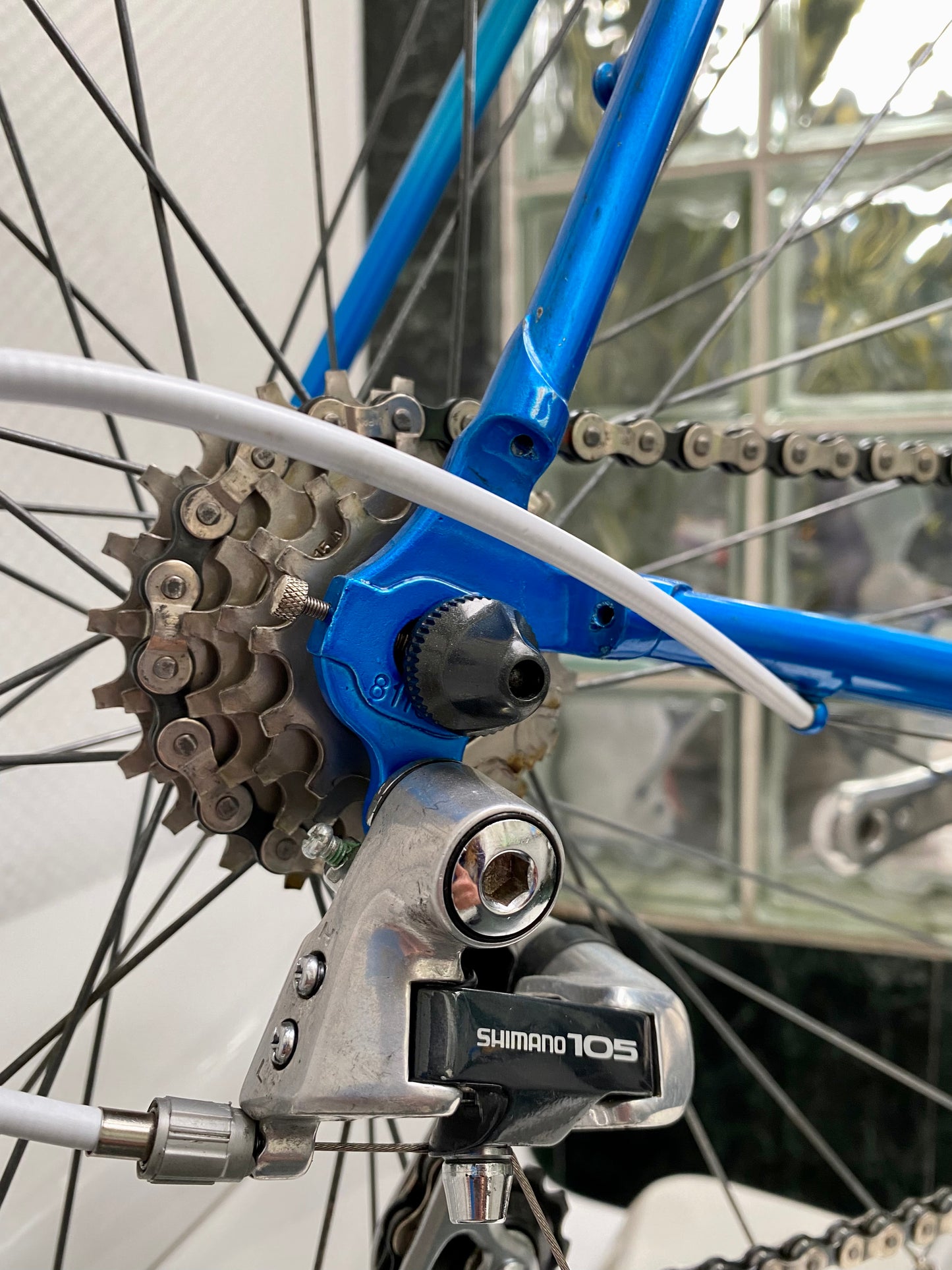 (SIZE 56cm) 1980's ZINI ROAD BIKE - SHIMANO 105 - REYNOLDS STEEL