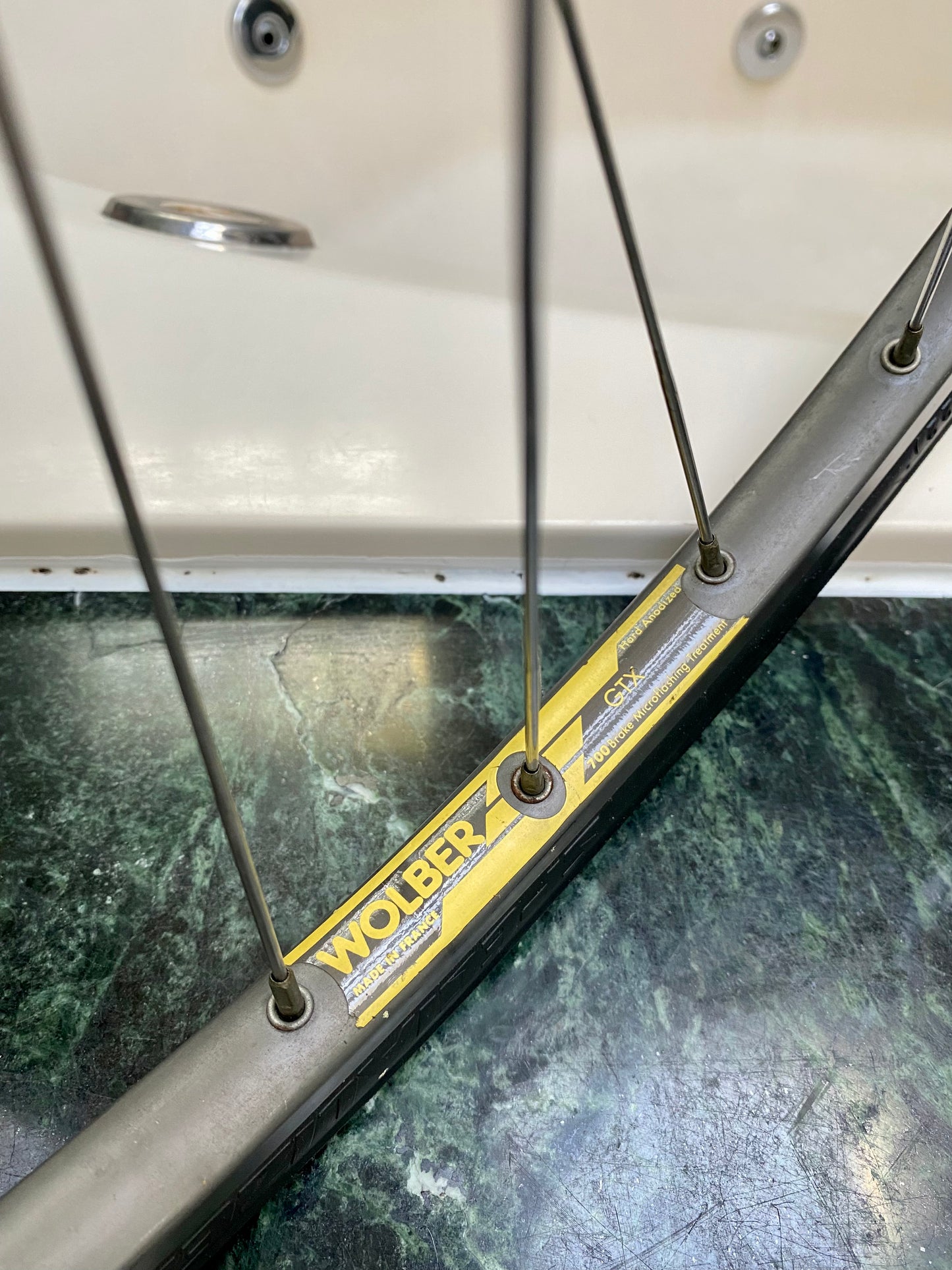 (SIZE 55cm) 1980's MOSER ROAD BIKE - SHIMANO 105 - ORIA SPECIAL