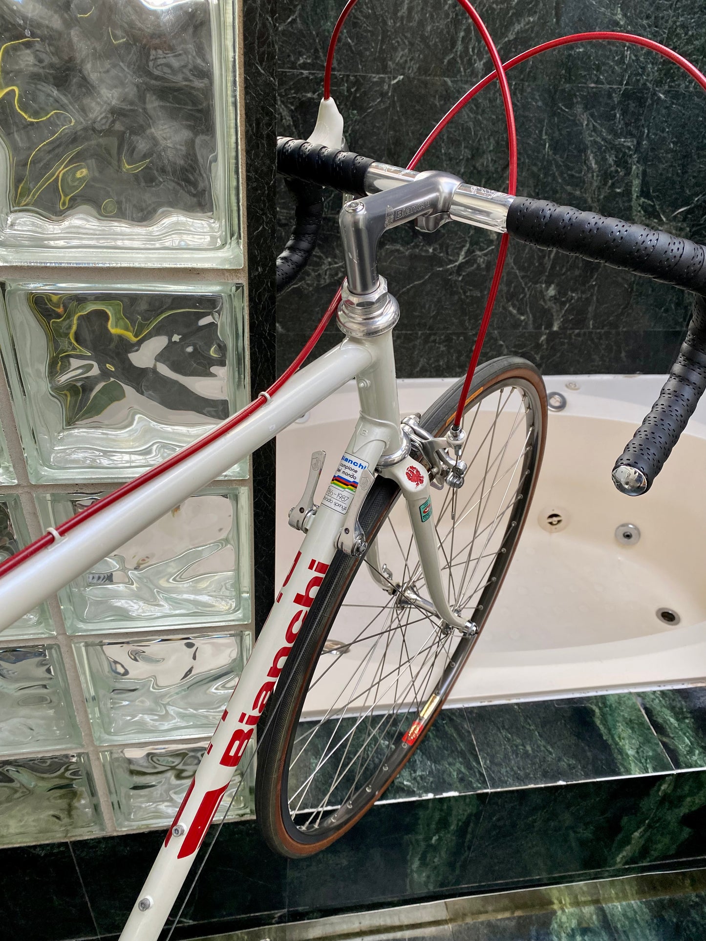 (SIZE 54cm) 1980's BIANCHI ROAD BIKE - CAMPAGNOLO - SUPER CLEAN