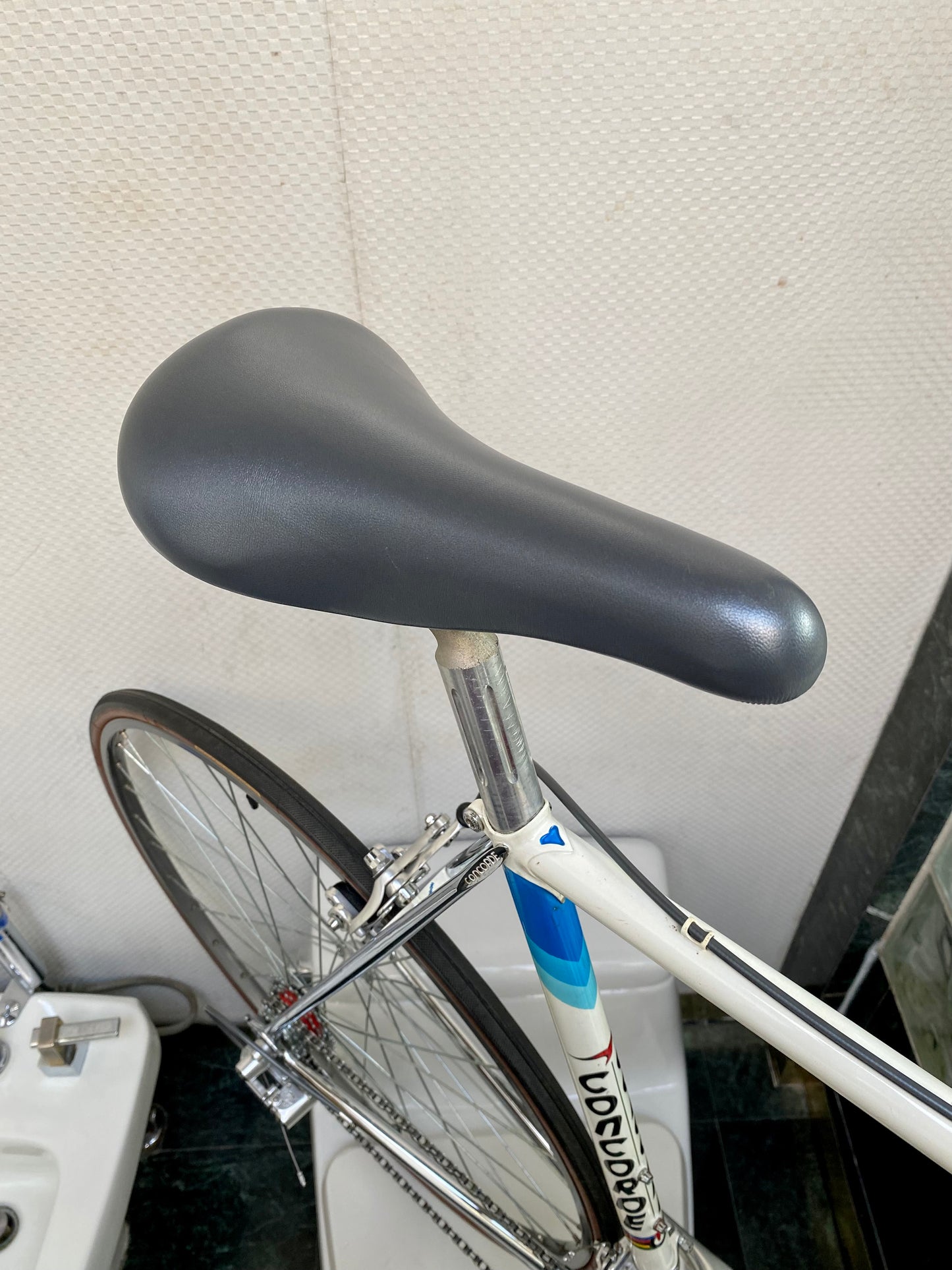 (SIZE 57cm) 1980's CONCORDE ASTORE ROAD BIKE - EDCO GROUPSET