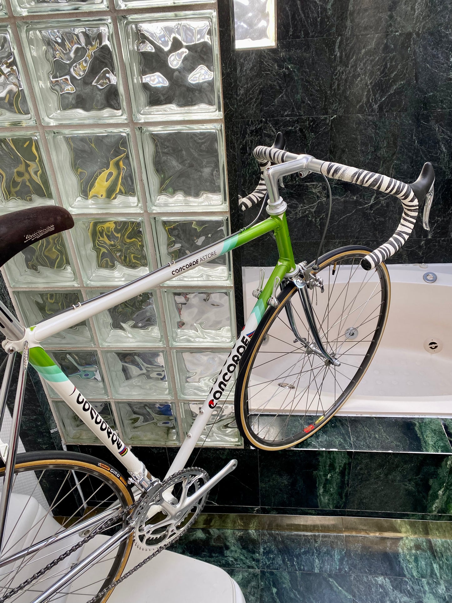 (SIZE 58cm) 1980's CONCORDE ASTORE ROAD BIKE - EDCO COMPETITION