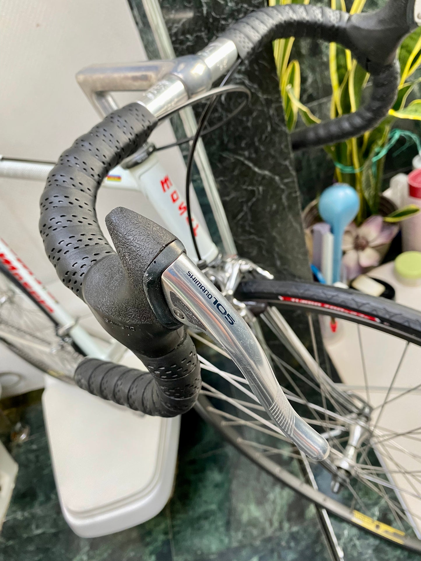 (SIZE 55cm) 1980's MOSER ROAD BIKE - SHIMANO 105 - ORIA SPECIAL