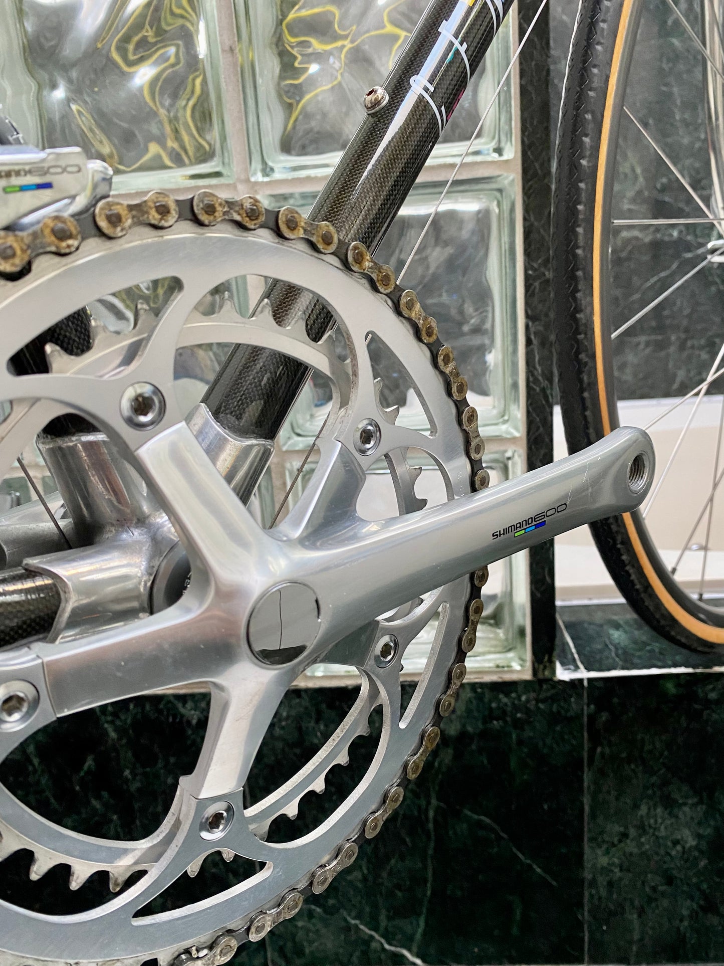 (SIZE 56cm) 1980's CENTURION CARBON ROAD BIKE - SHIMANO 600 - SPOTLESS