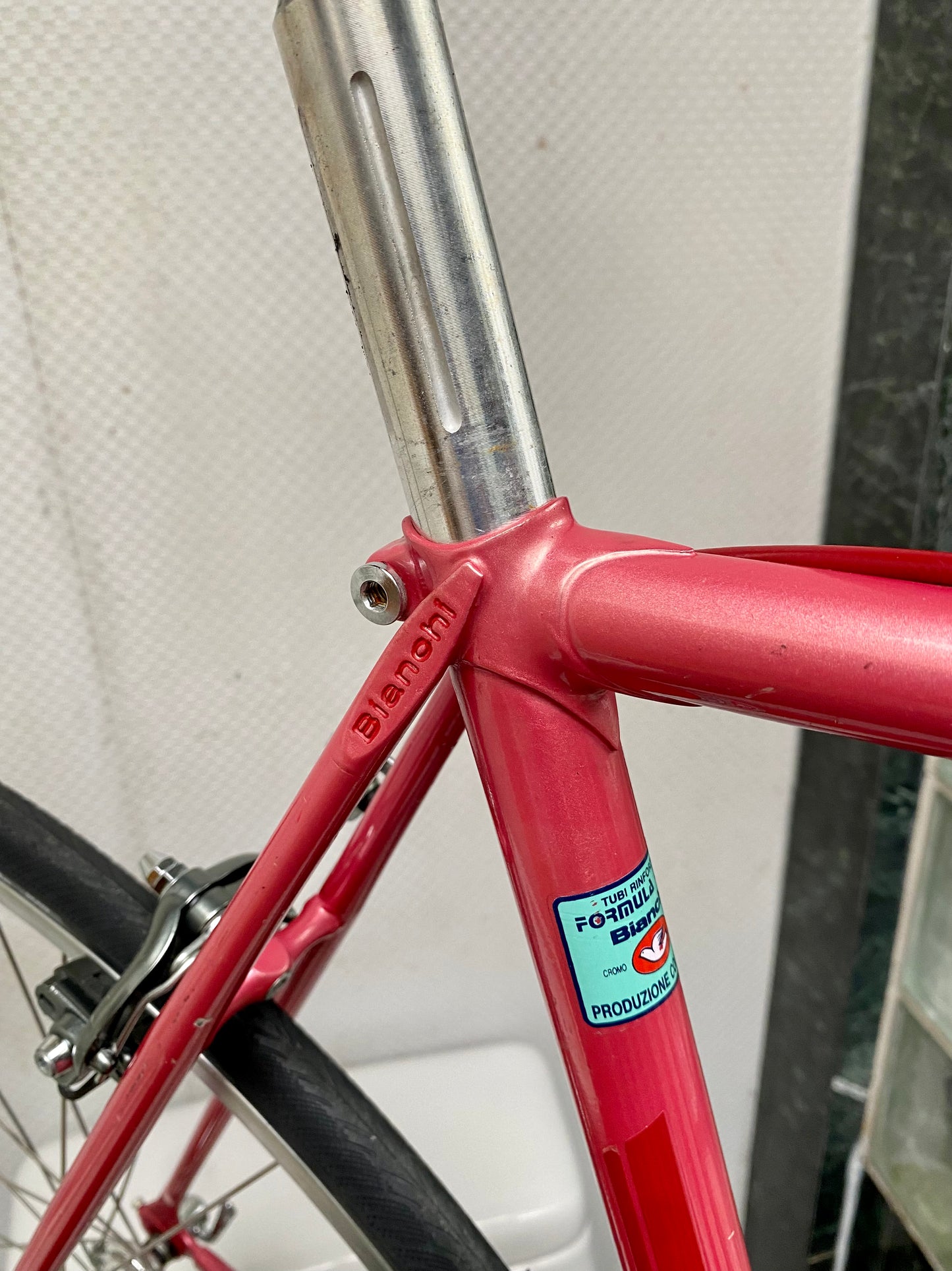 (SIZE 53cm) 1980's BIANCHI ROAD BIKE - MADE IN ITALY - COLUMBUS STEEL