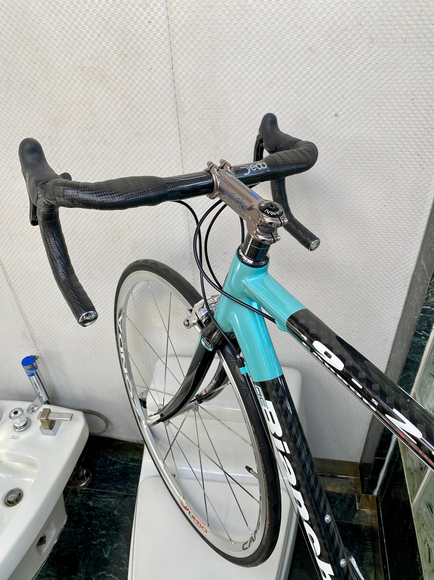 (SIZE 54cm) CLASSIC BIANCHI 928 T-CUBE ROAD BIKE - CELESTE - CAMPAGNOLO CHORUS