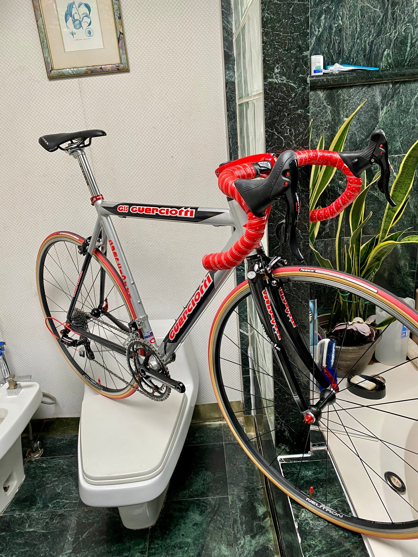 (SIZE 55cm) GUERCIOTTI G35 ROAD BIKE - CAMPAGNOLO CENTAUR - COLUMBUS STARSHIP