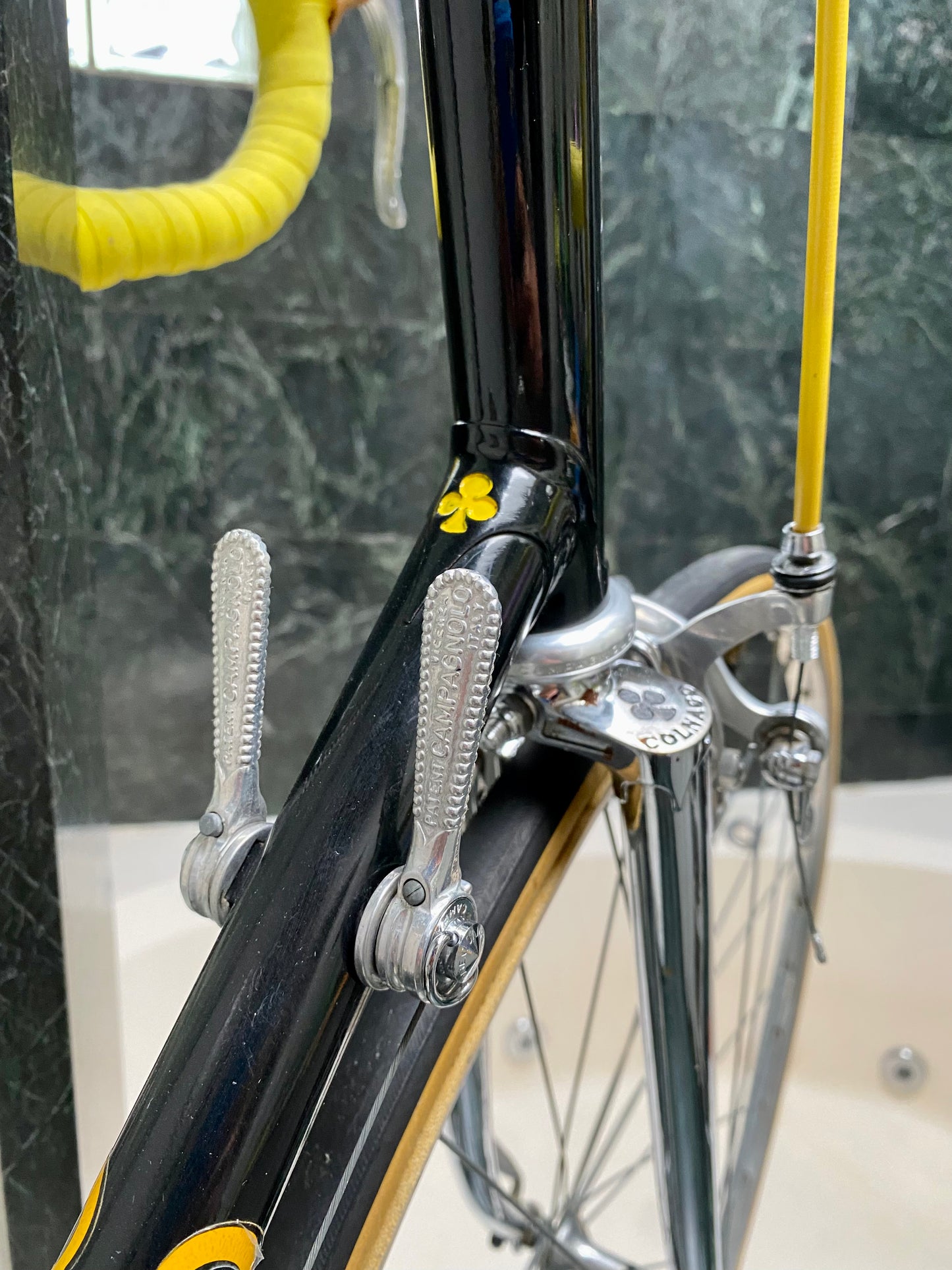 (SIZE 59cm) 1970's COLNAGO ROAD BIKE - CAMPAGNOLO - SENSATIONAL