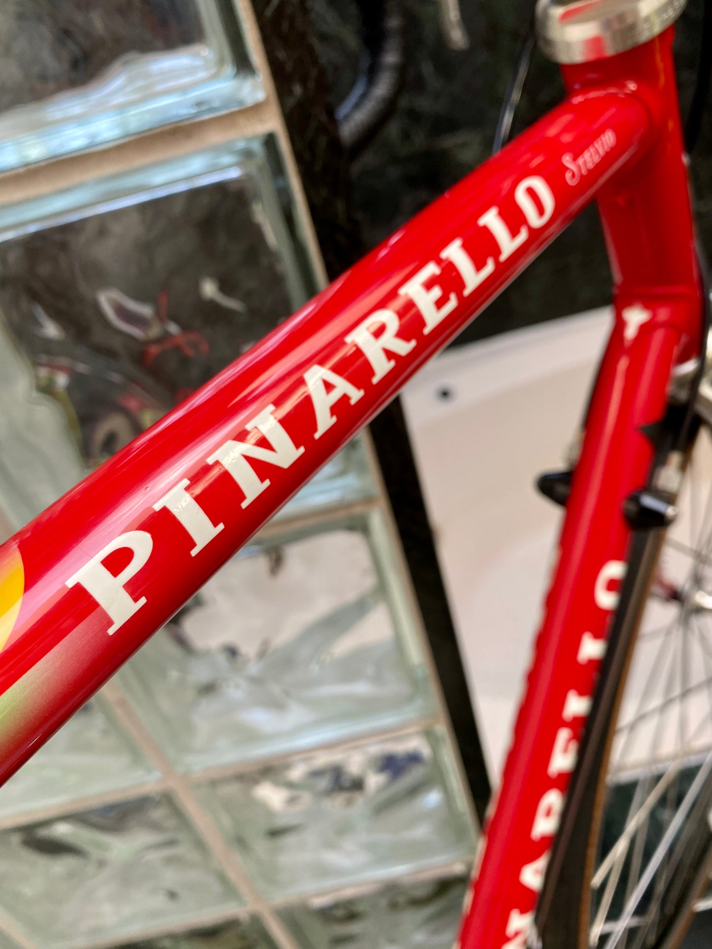 (SIZE 56cm) 1990's PINARELLO STELVIO ROAD BIKE - CAMPAGNOLO - SPOTLESS / LIKE NEW