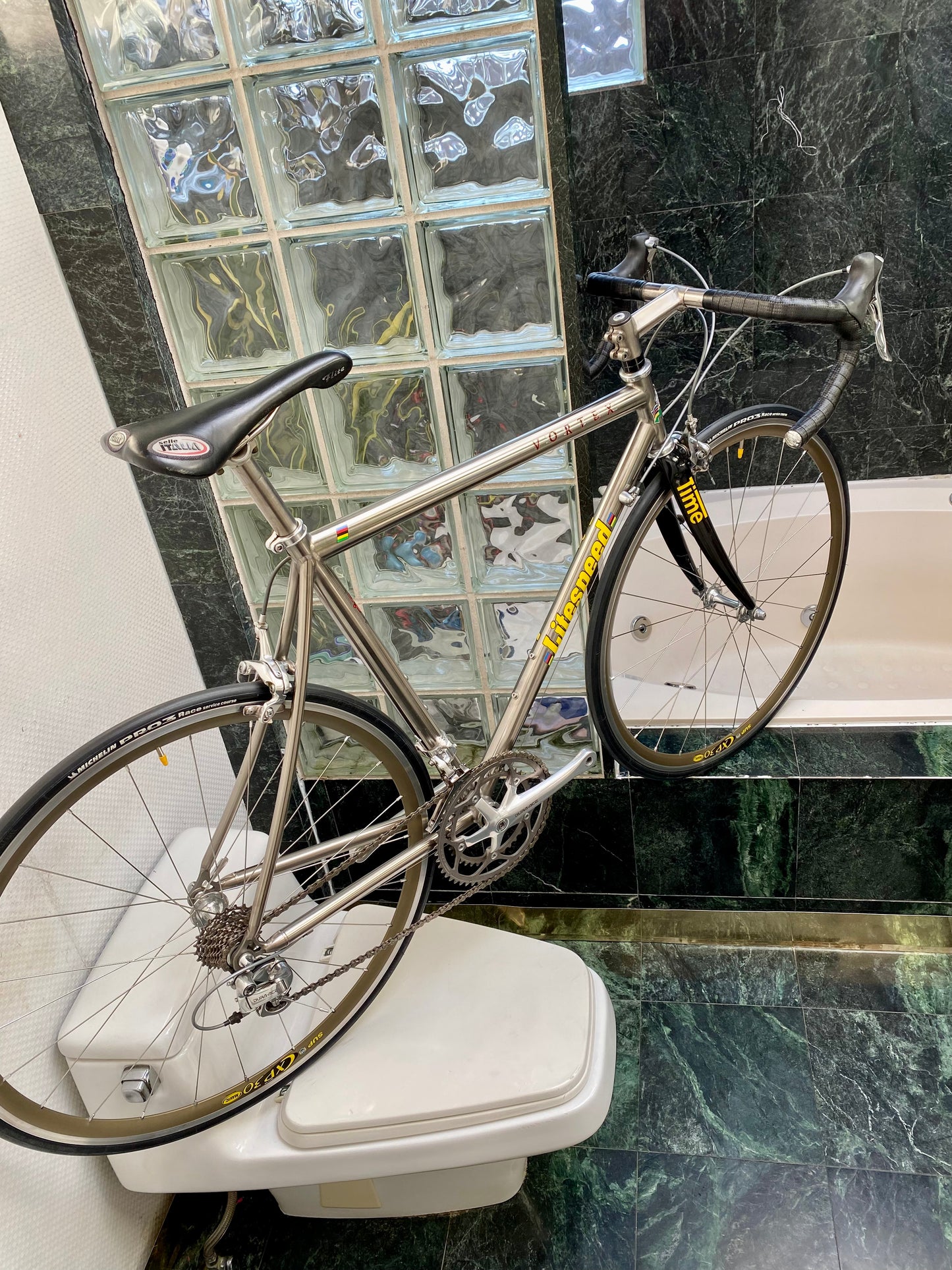 (SIZE 55cm) LATE-1990's LITESPEED VORTEX TITANIUM ROAD BIKE - SHIMANO DURA ACE - LIKE NEW