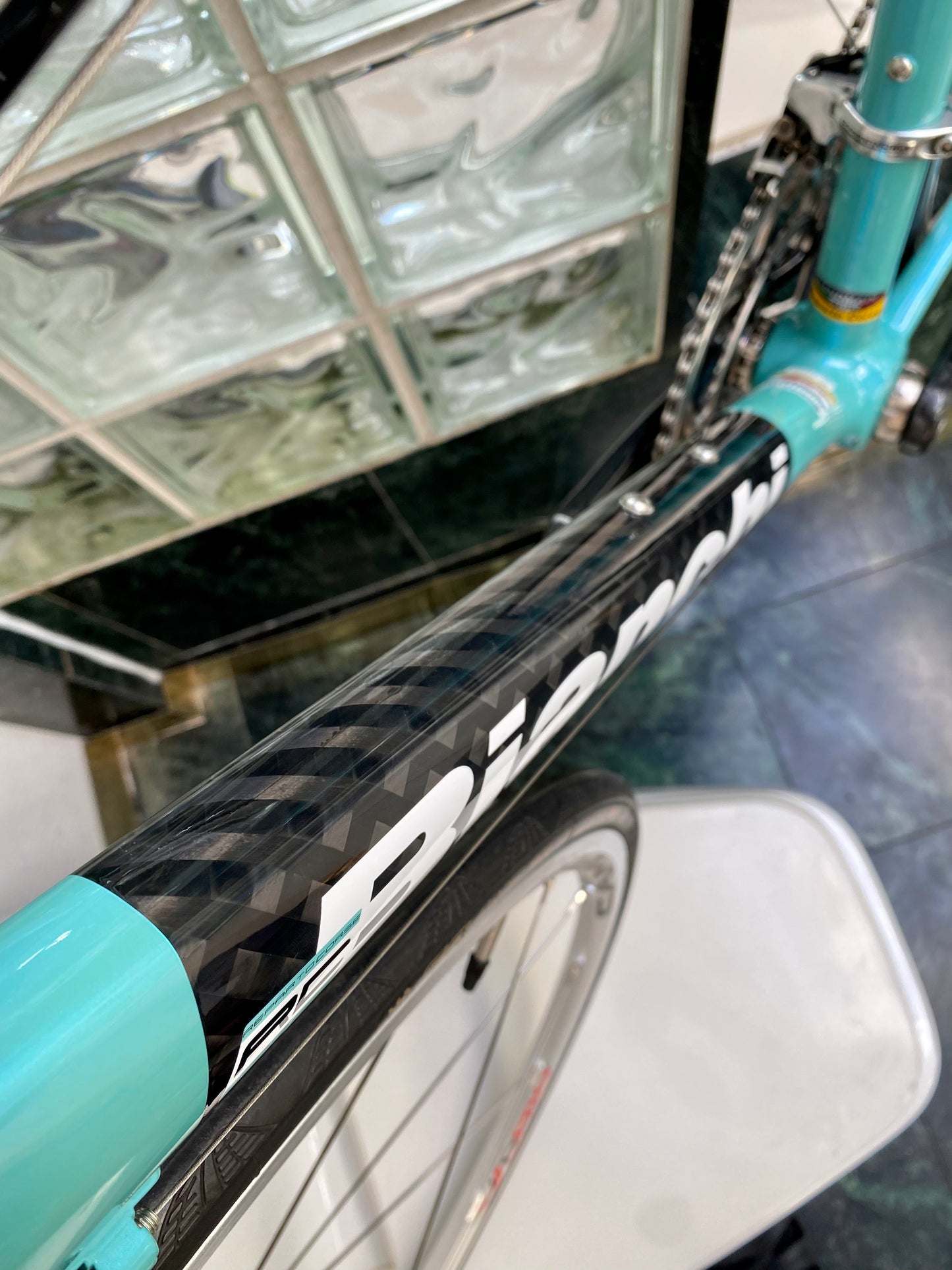 (SIZE 54cm) CLASSIC BIANCHI 928 T-CUBE ROAD BIKE - CELESTE - CAMPAGNOLO CHORUS