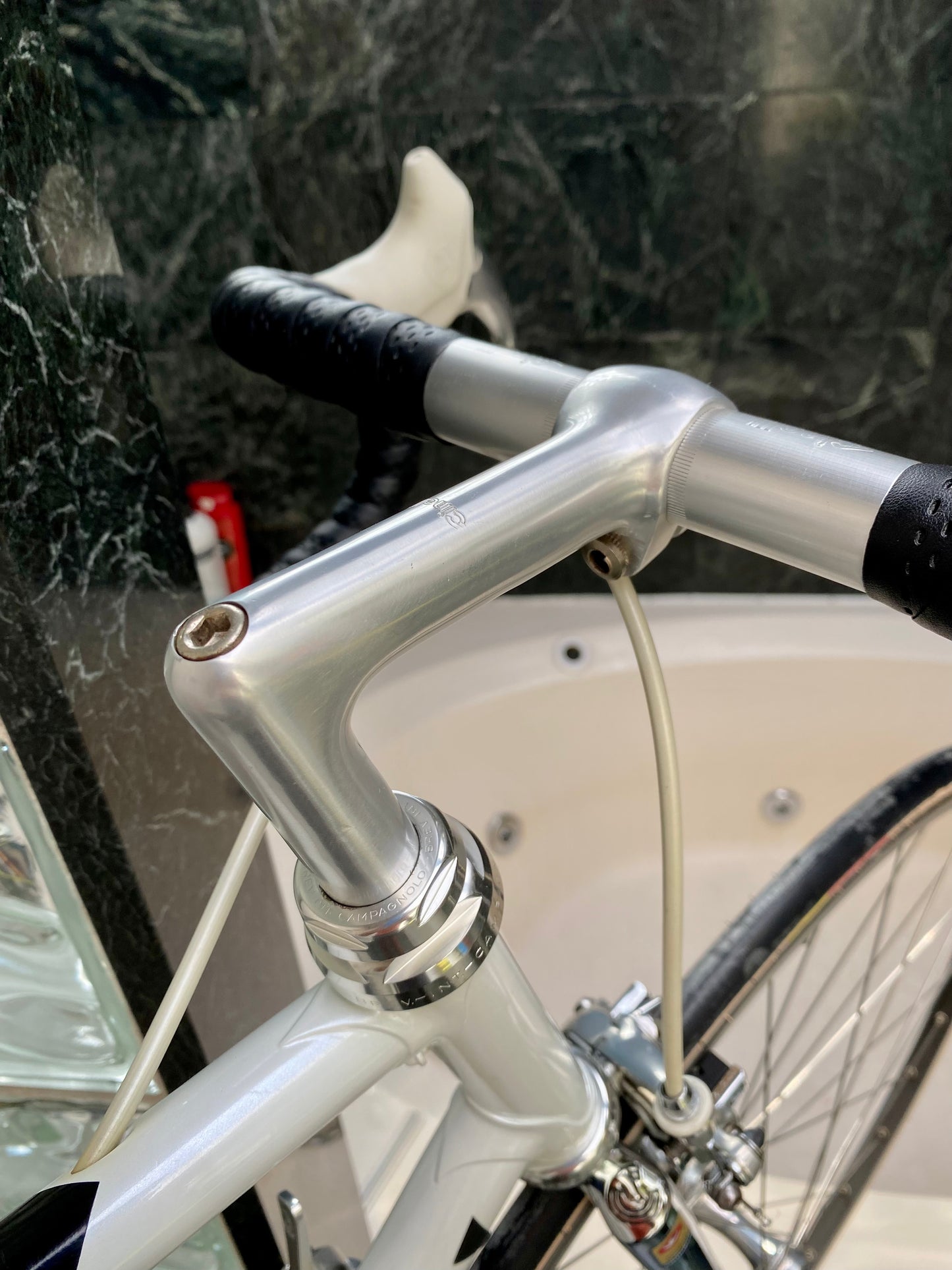 (SIZE 56cm) 1980's CONCORDE GAVINA ROAD BIKE - CAMPAGNOLO CHORUS - SPOTLESS