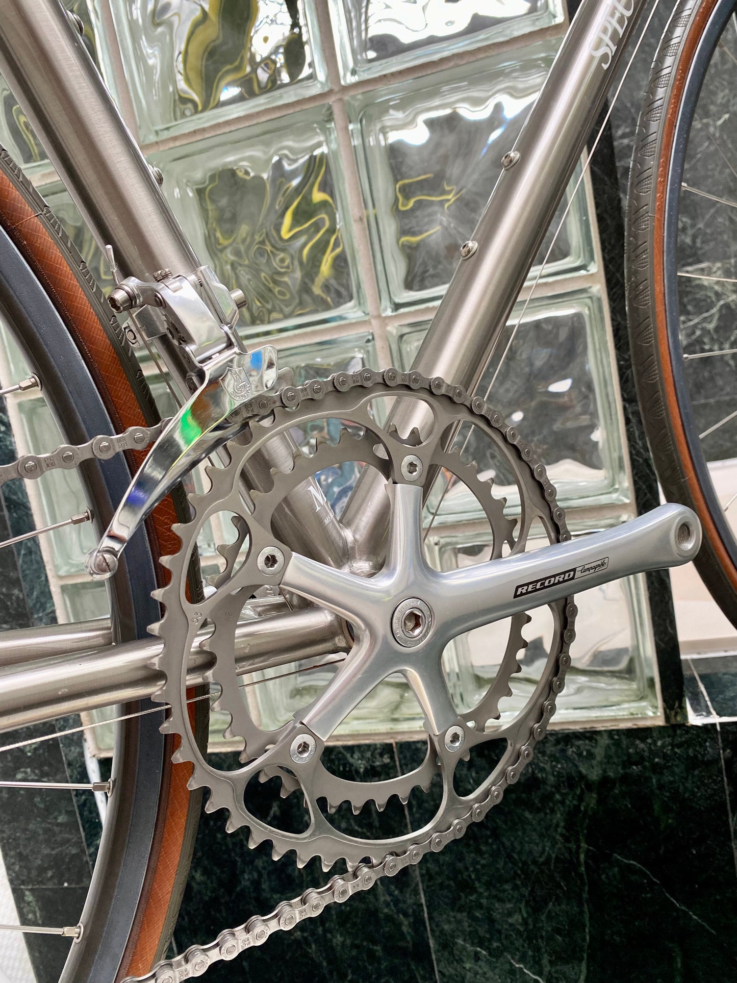 (SIZE 56cm) 1994 SPECTRUM CYCLES "TITANIUM SUPER" ROAD BIKE - CAMPAGNOLO RECORD