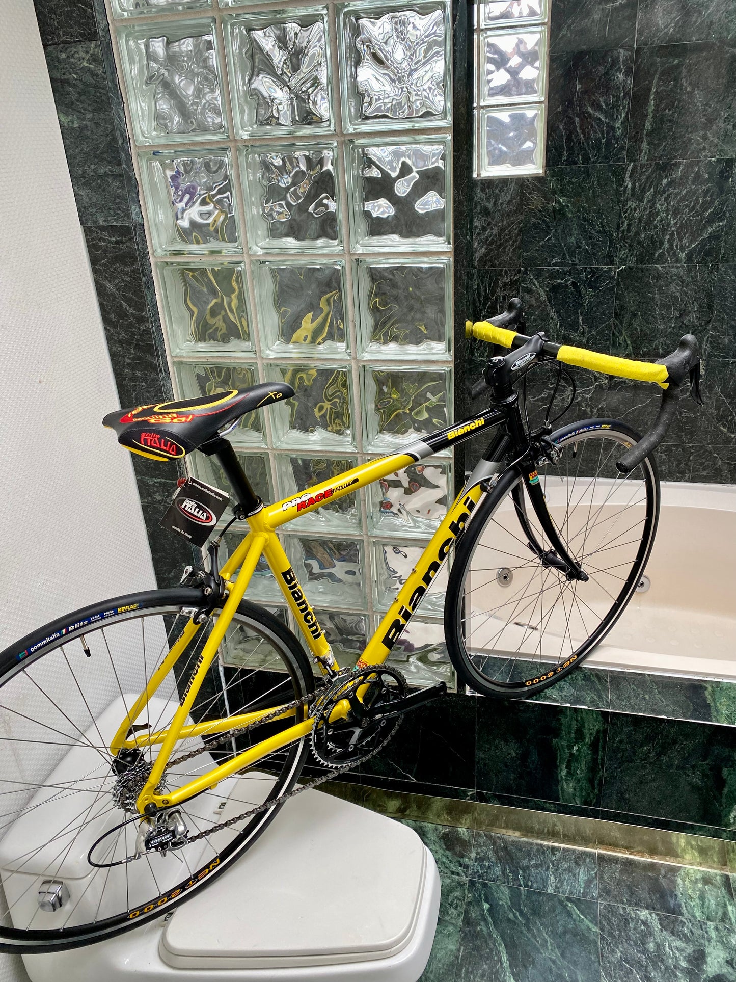 (SIZE 53cm) NOS / BRAND NEW CLASSIC BIANCHI "PRO RACE" ROAD BIKE - CAMPAGNOLO