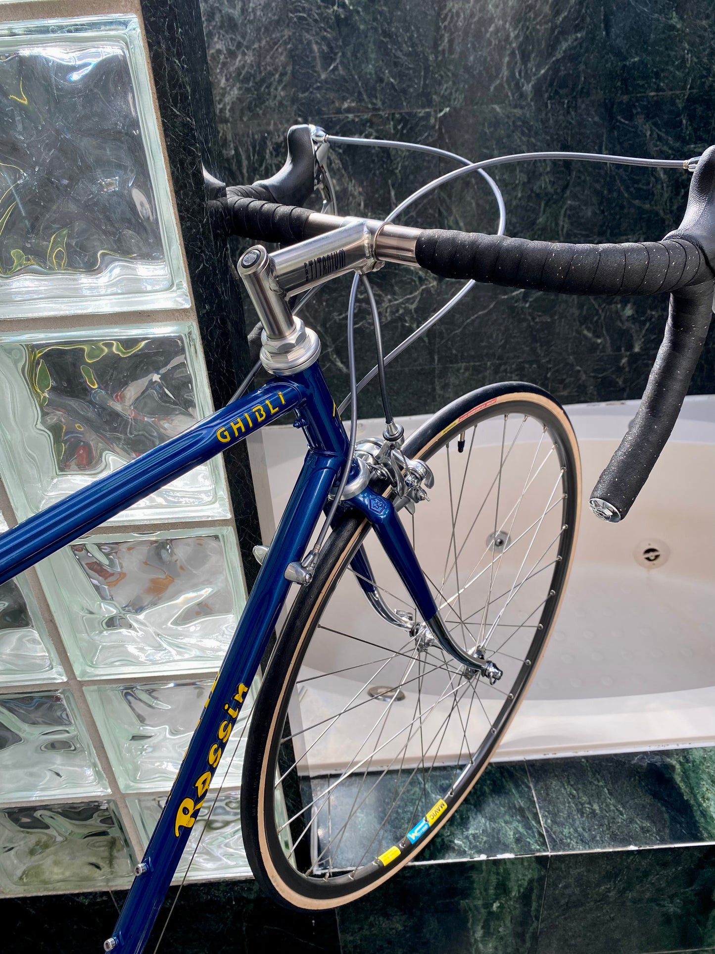 (SIZE 53cm) INCREDIBLE EARLY-1990's ROSSIN GHIBLI ROAD BIKE - SHIMANO DURA ACE