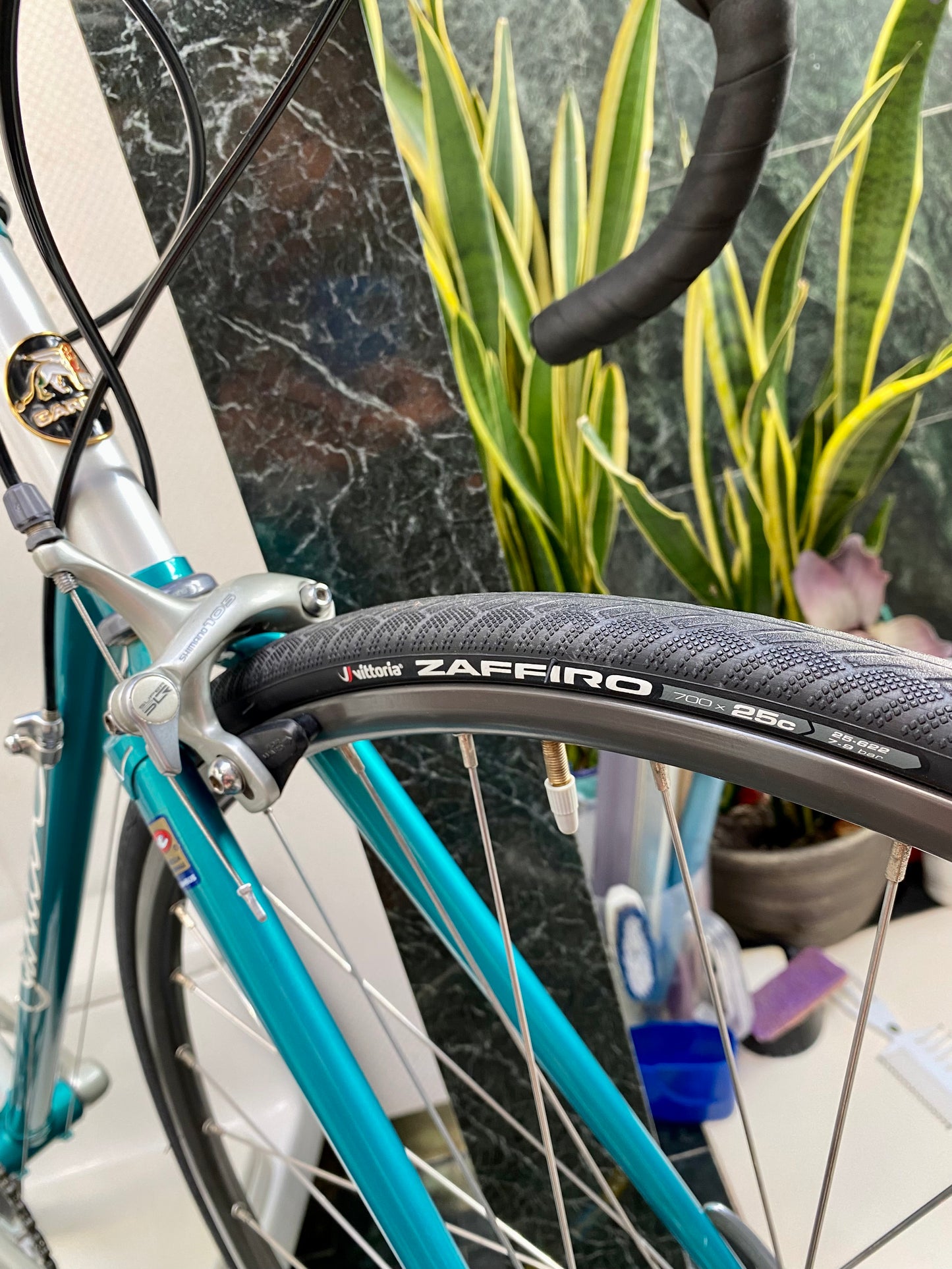 (SIZE 55cm) EARLY-1990's GARDIN ROAD BIKE - SHIMANO 105