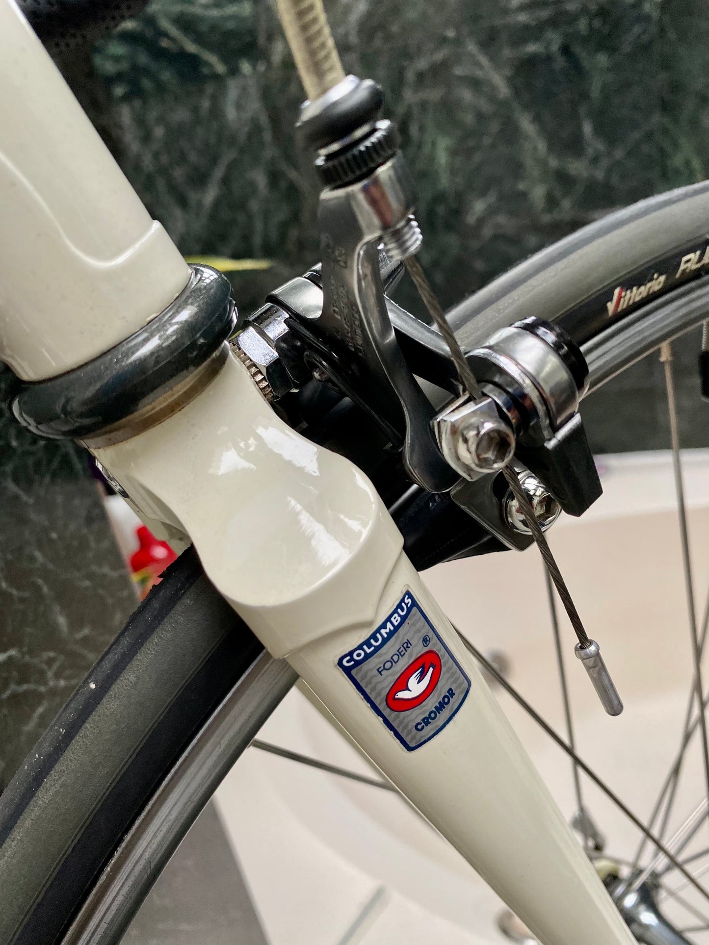 (SIZE 57cm) 1980's BIANCHI ROAD BIKE - LIKE NEW - SHIMANO 105 - COLUMBUS