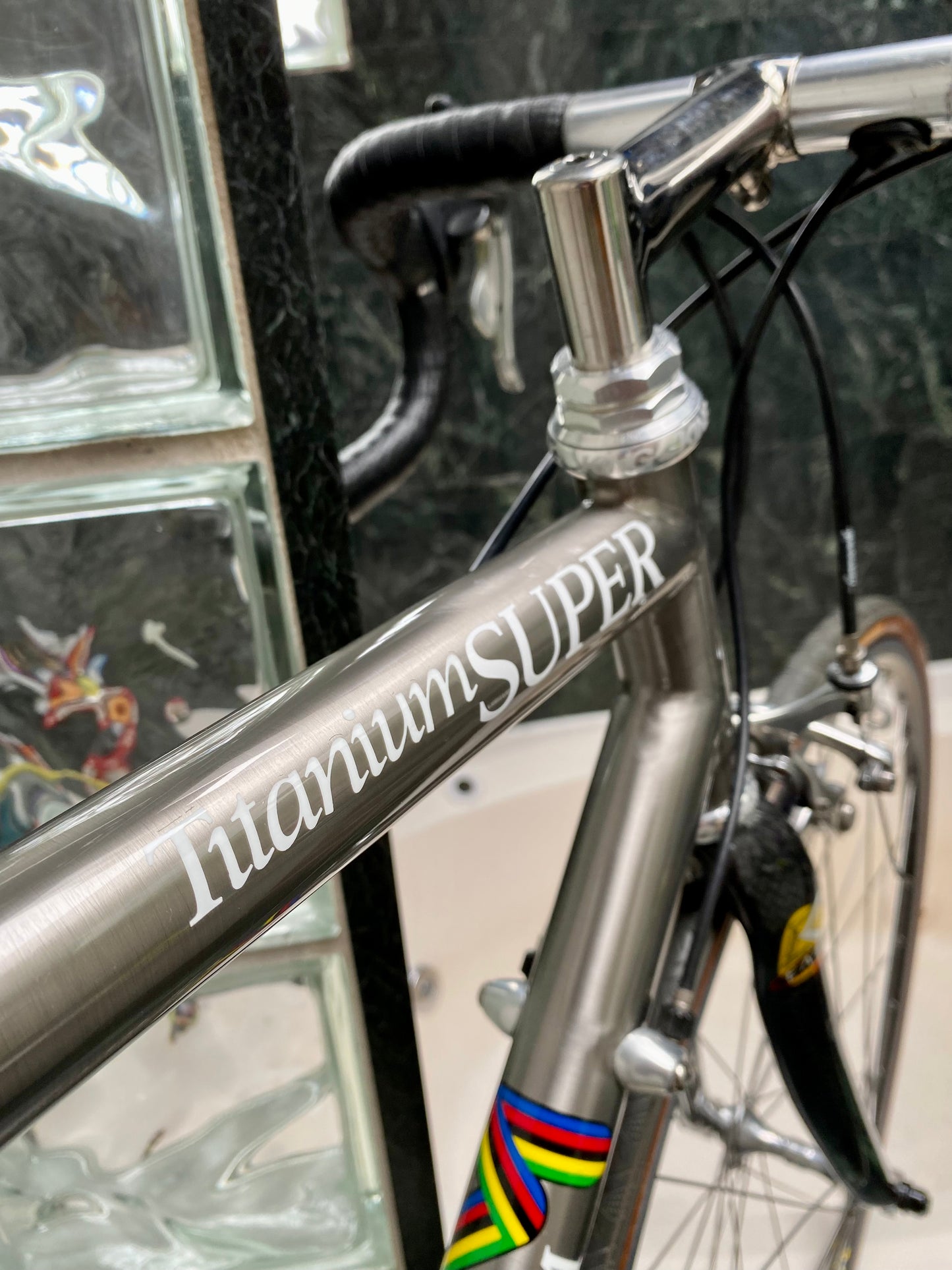 (SIZE 56cm) 1994 SPECTRUM CYCLES "TITANIUM SUPER" ROAD BIKE - CAMPAGNOLO RECORD