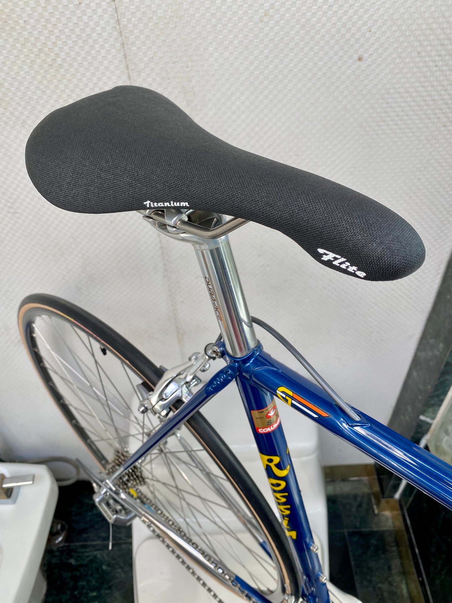 (SIZE 53cm) INCREDIBLE EARLY-1990's ROSSIN GHIBLI ROAD BIKE - SHIMANO DURA ACE