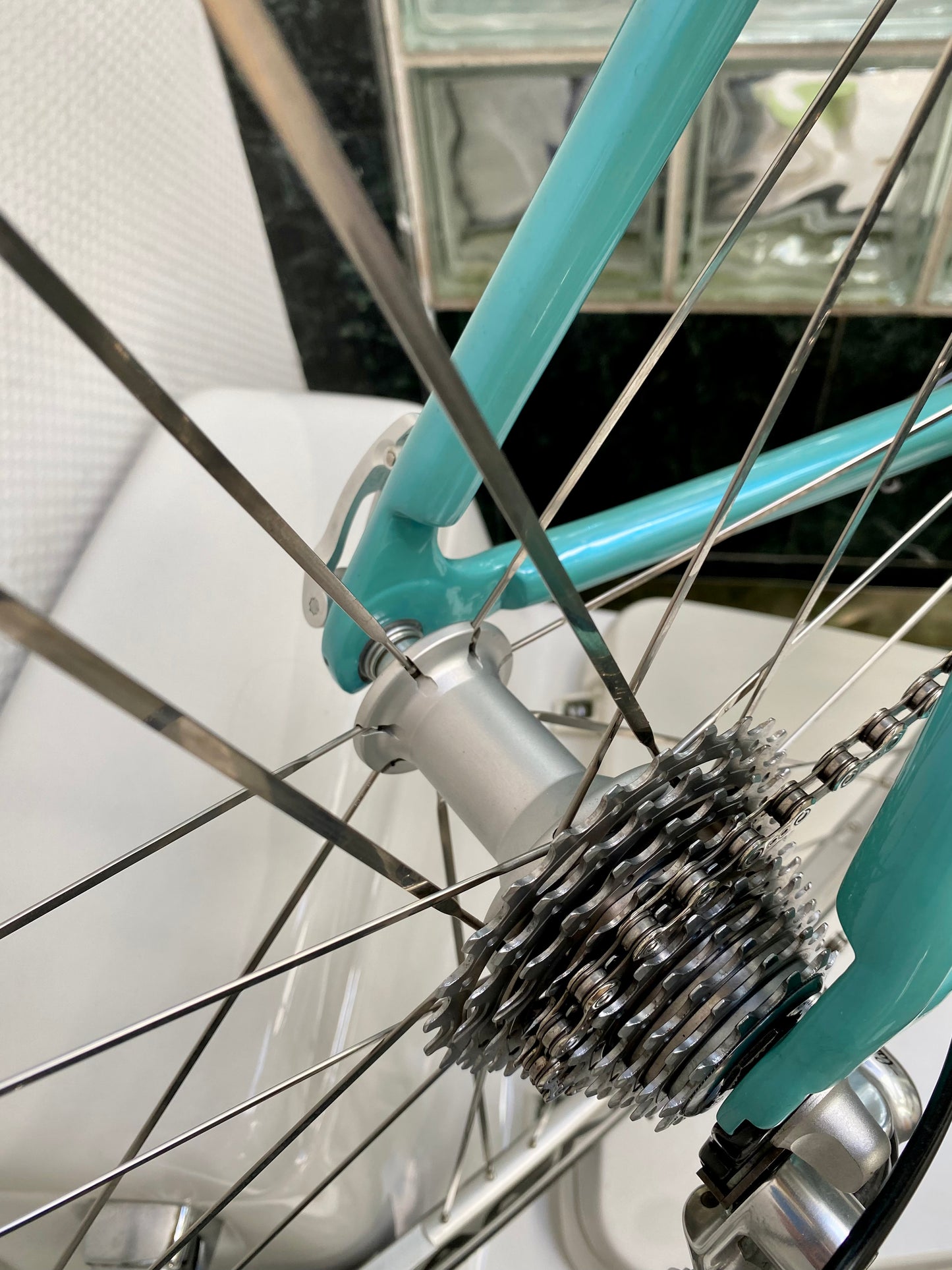 (SIZE 54cm) CLASSIC BIANCHI 928 T-CUBE ROAD BIKE - CELESTE - CAMPAGNOLO CHORUS