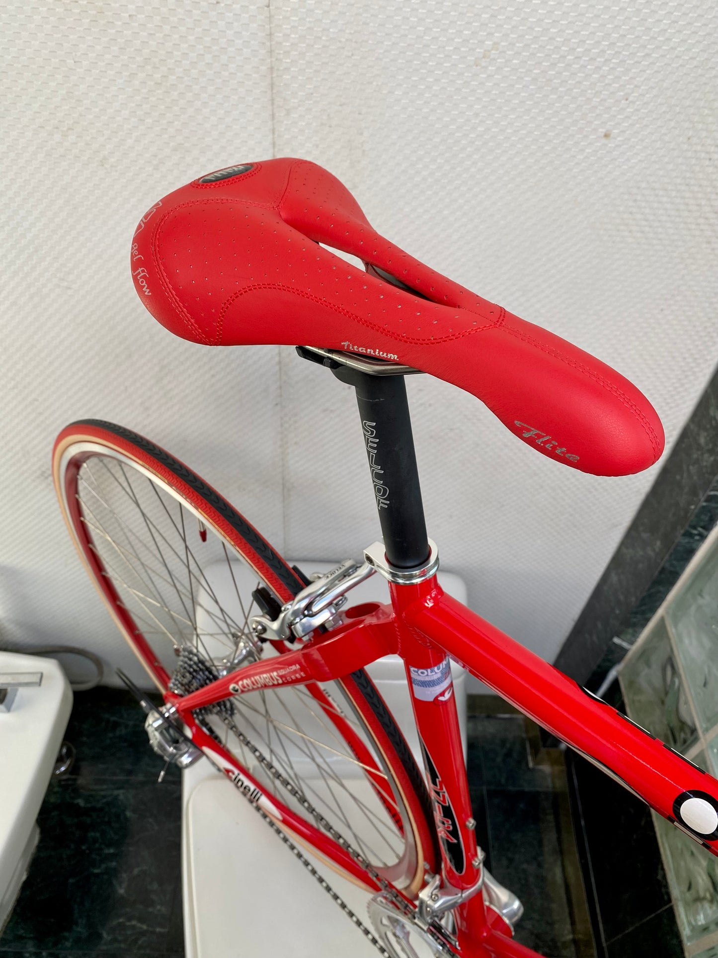 (SIZE 55cm) NOS / NEW CLASSIC CINELLI UNICA ROAD BIKE - CAMPAGNOLO