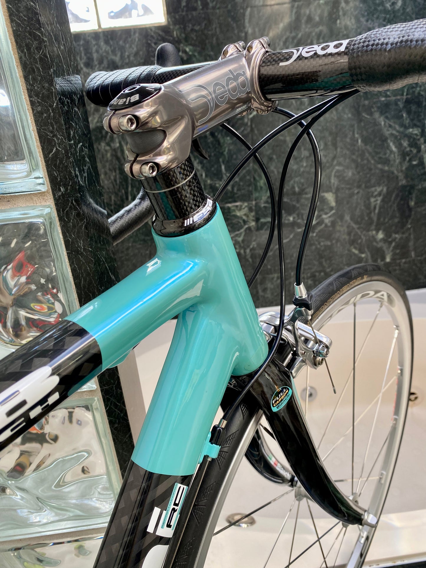 (SIZE 54cm) CLASSIC BIANCHI 928 T-CUBE ROAD BIKE - CELESTE - CAMPAGNOLO CHORUS