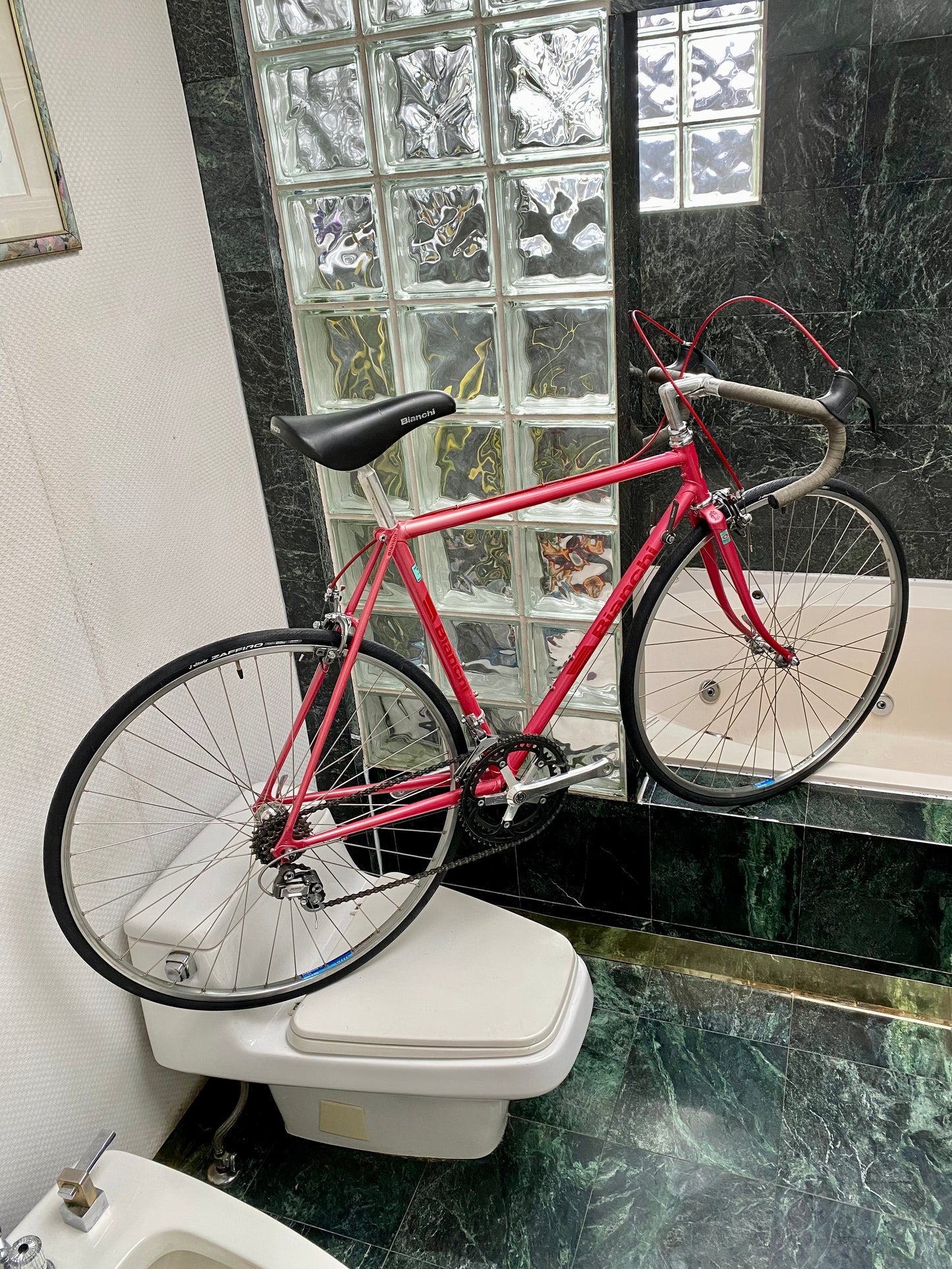 (SIZE 53cm) 1980's BIANCHI ROAD BIKE - MADE IN ITALY - COLUMBUS STEEL