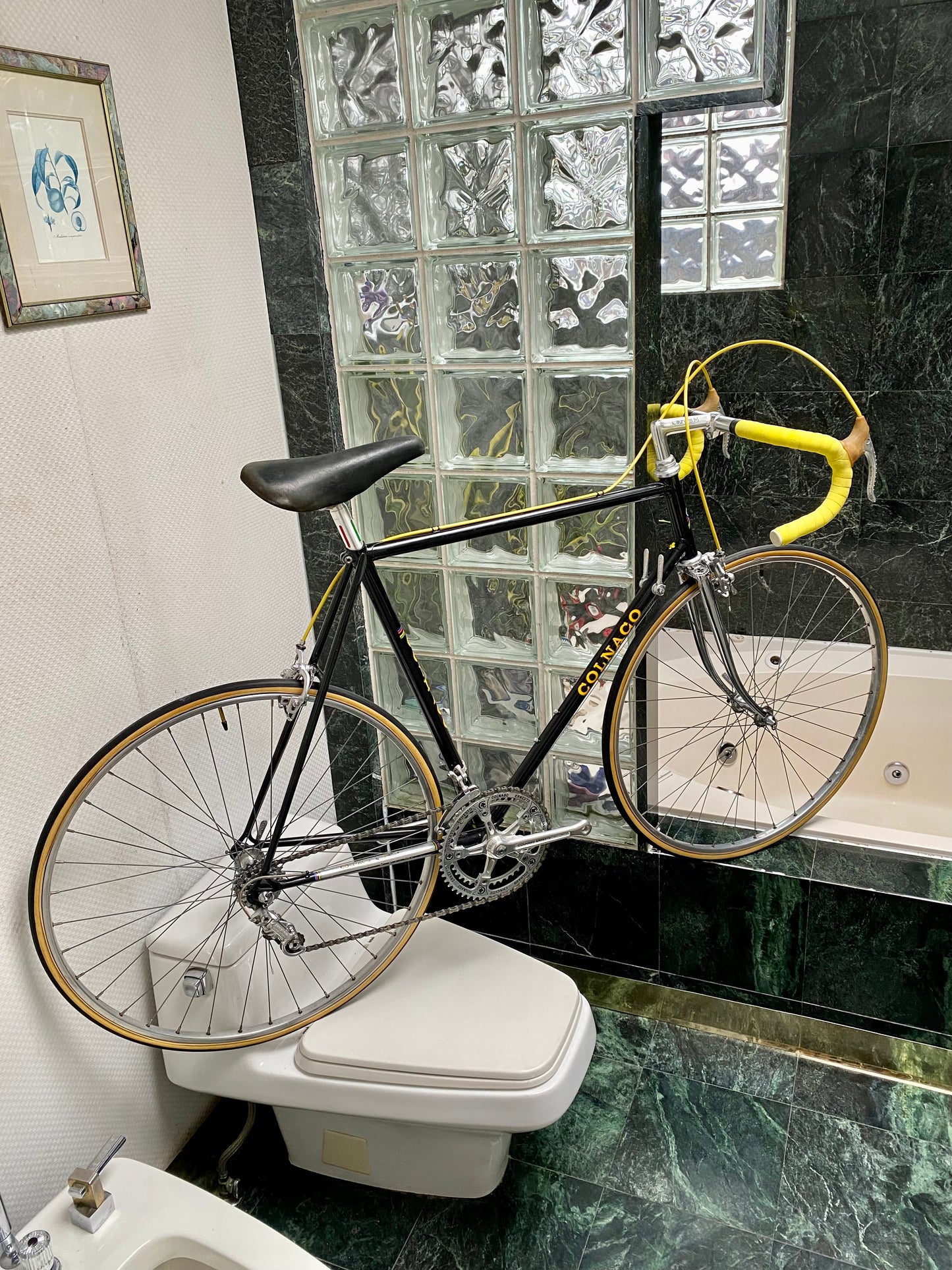 (SIZE 59cm) 1970's COLNAGO ROAD BIKE - CAMPAGNOLO - SENSATIONAL