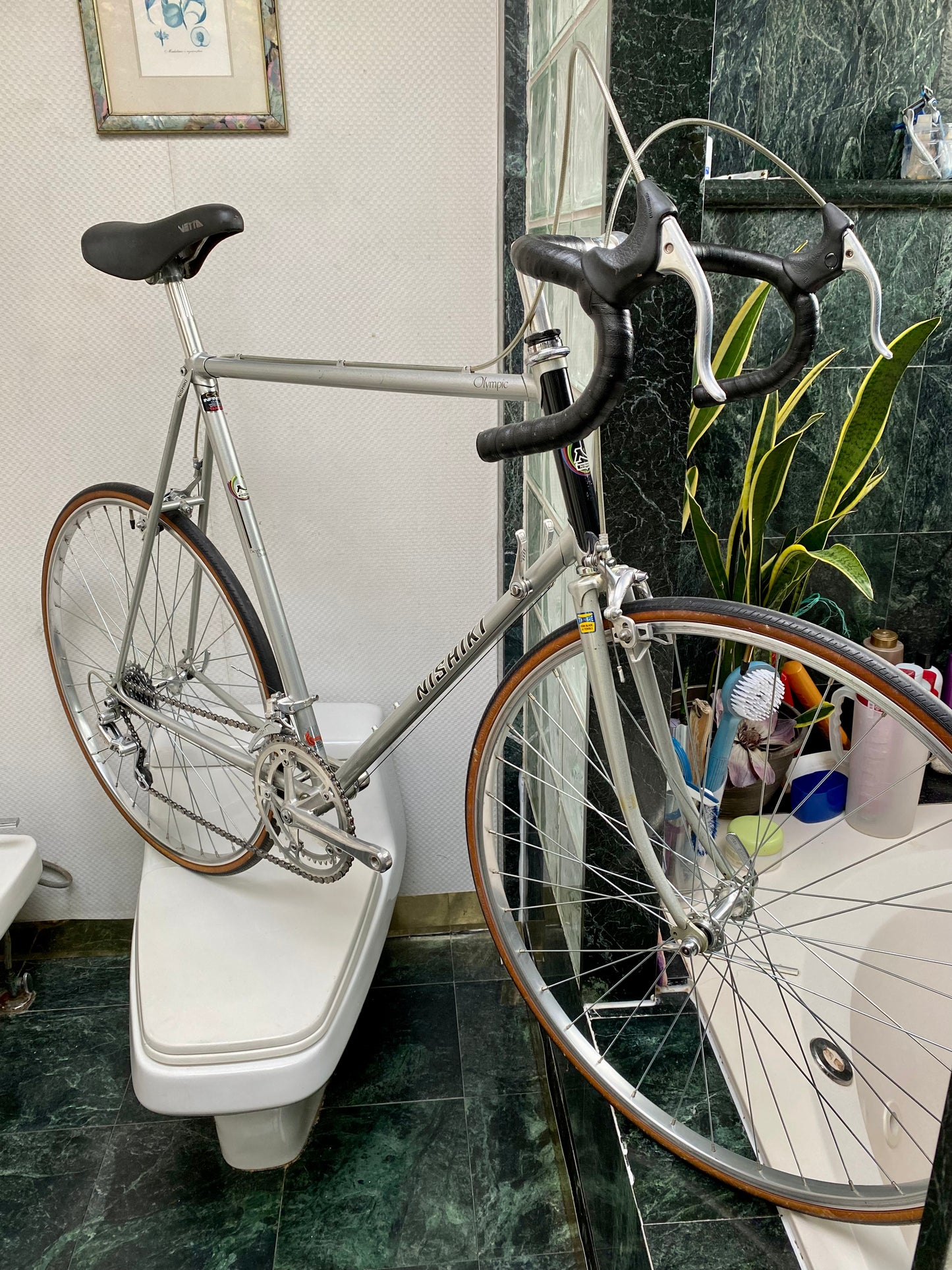 (SIZE 62cm) 1980's NISHIKI OLYMPIC ROAD BIKE - SHIMANO GOLDEN ARROW - LIKE NEW