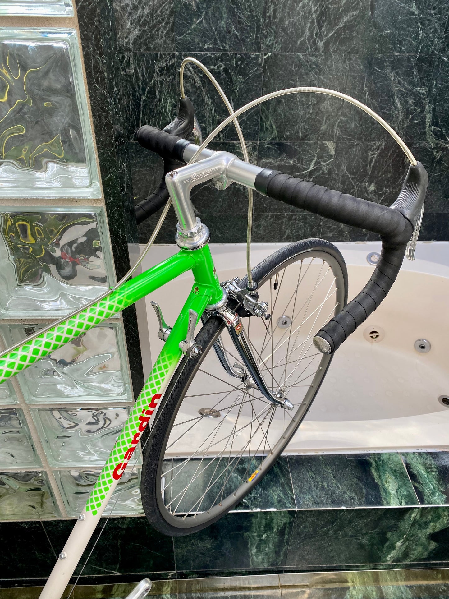 (SIZE 53cm) 1980's CUSTOM GARDIN ROAD BIKE - SHIMANO 600