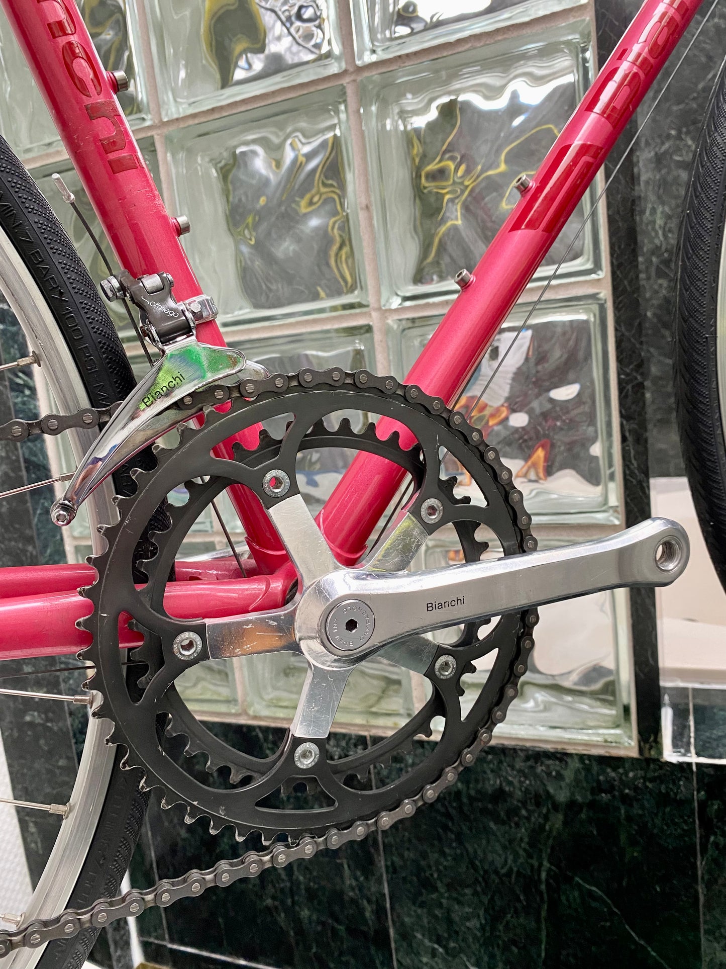 (SIZE 53cm) 1980's BIANCHI ROAD BIKE - MADE IN ITALY - COLUMBUS STEEL