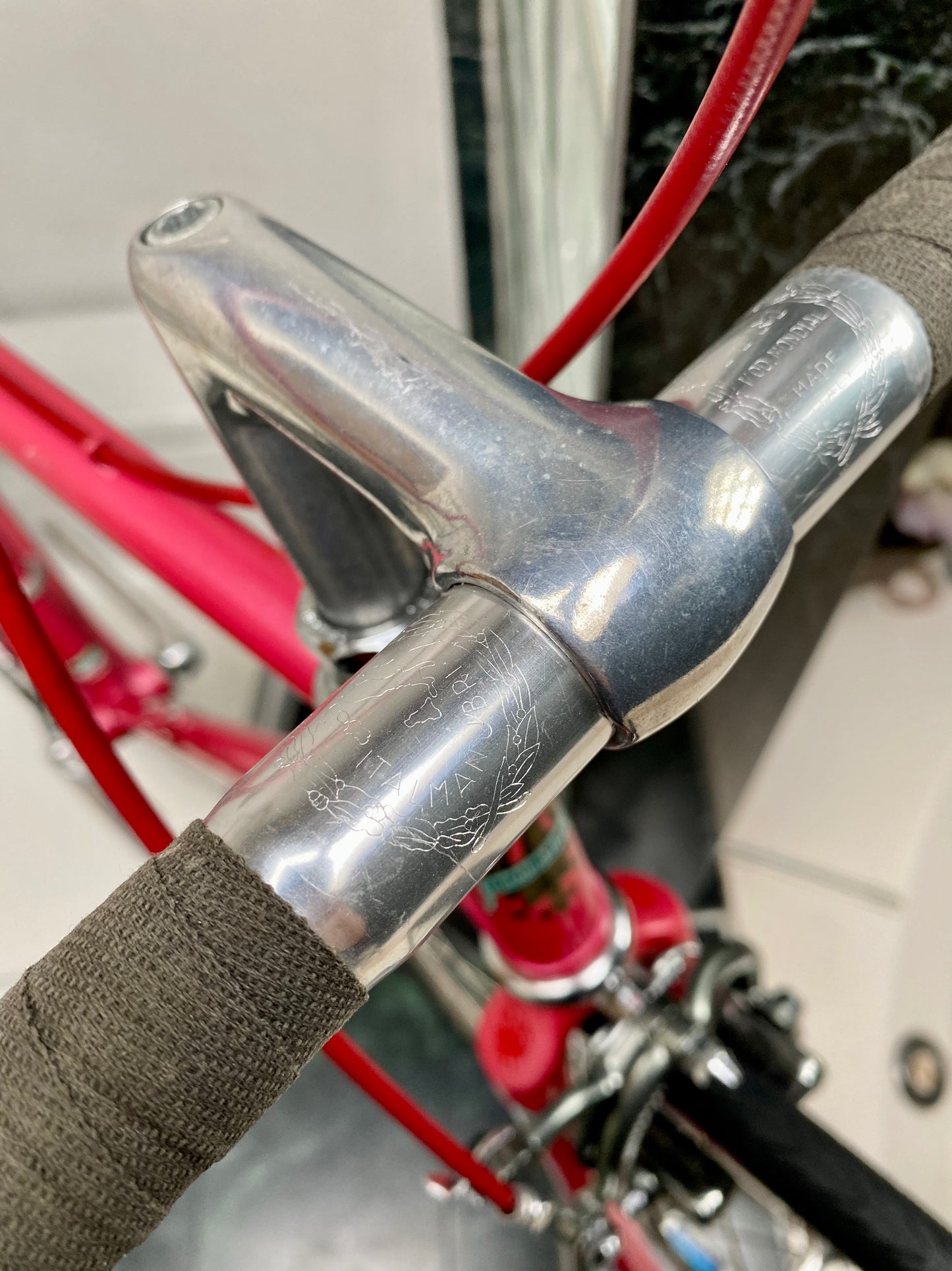 (SIZE 53cm) 1980's BIANCHI ROAD BIKE - MADE IN ITALY - COLUMBUS STEEL