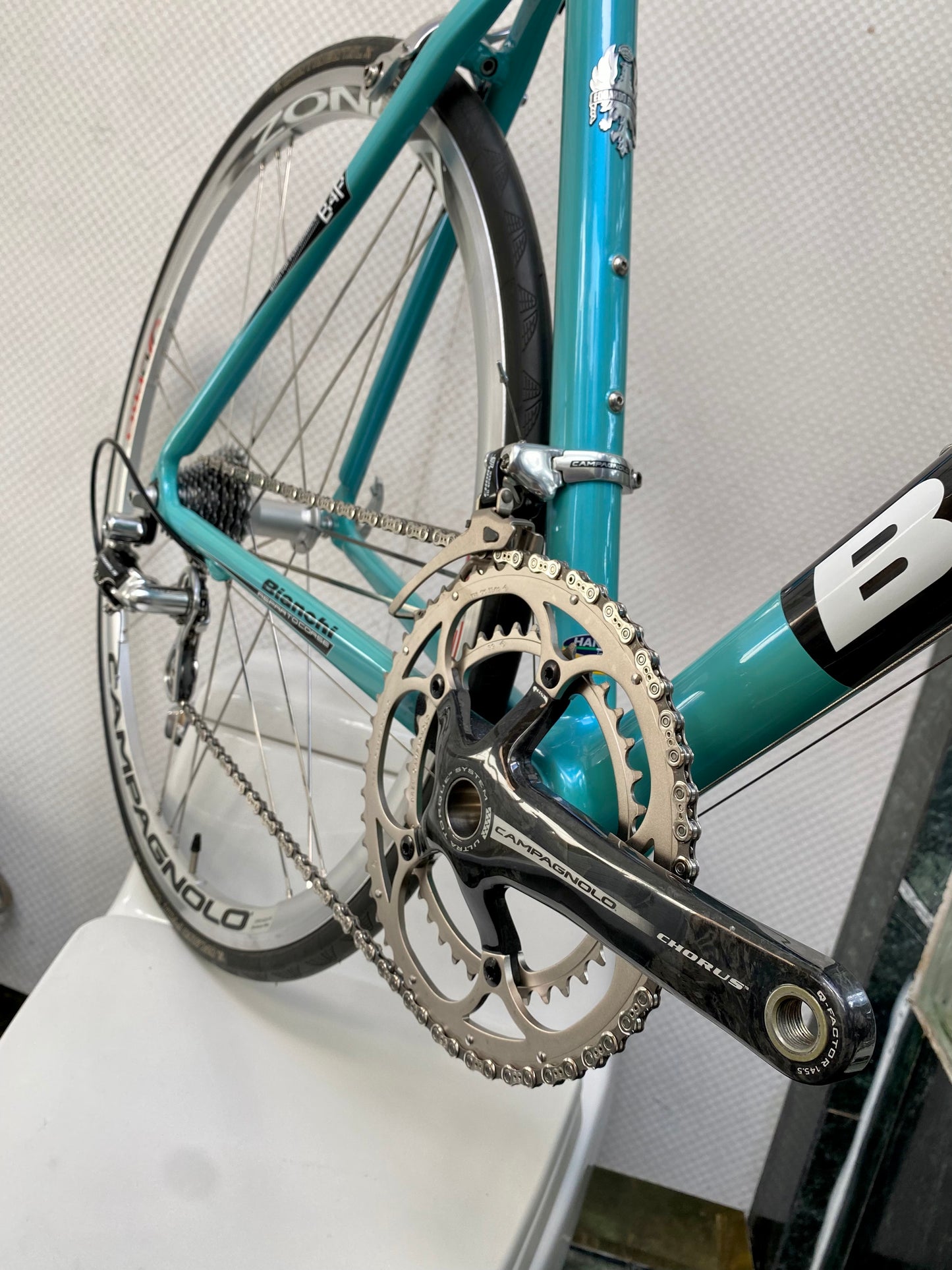 (SIZE 54cm) CLASSIC BIANCHI 928 T-CUBE ROAD BIKE - CELESTE - CAMPAGNOLO CHORUS